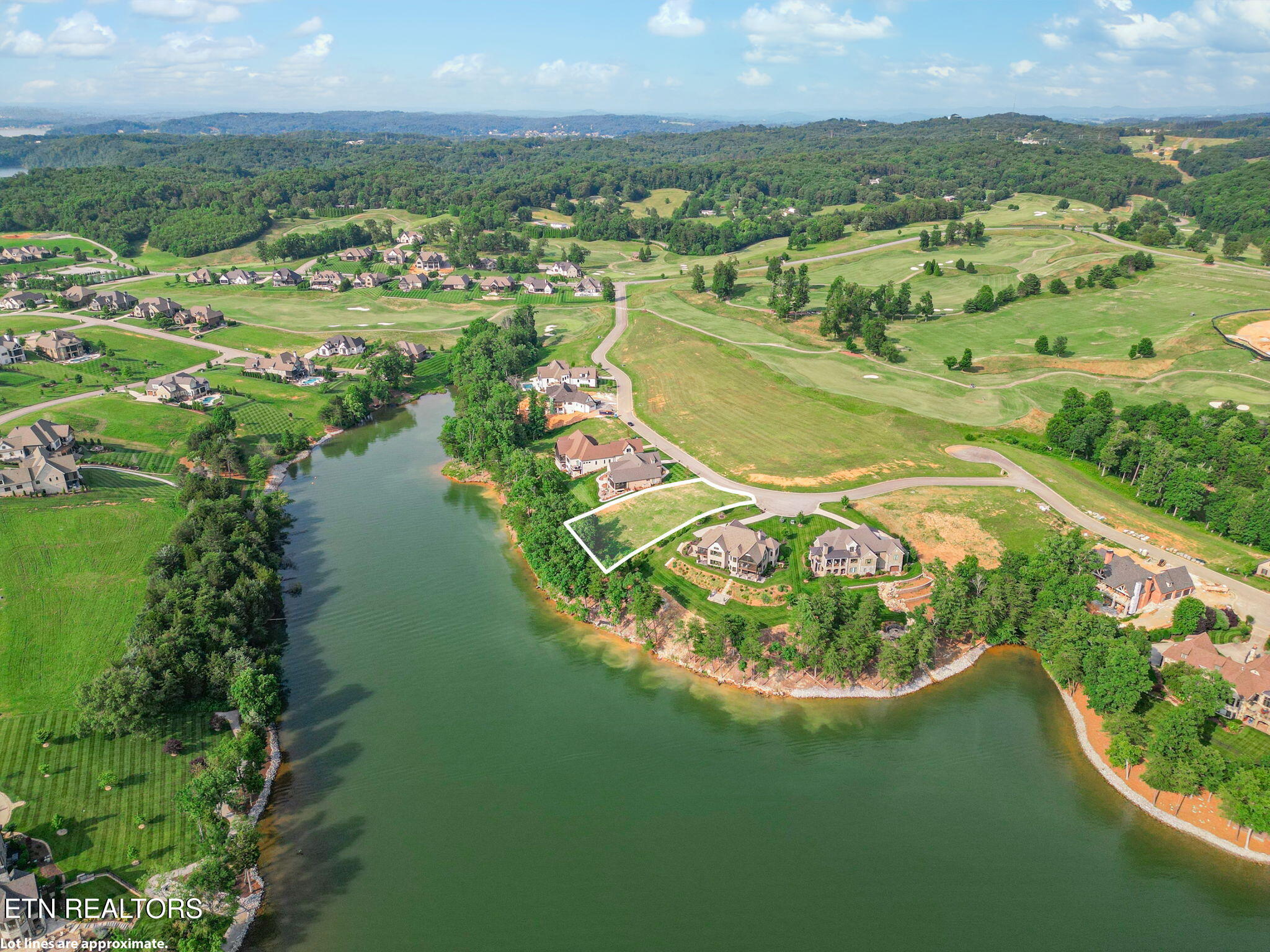 1556 Bower Court Lenoir City TN 37772