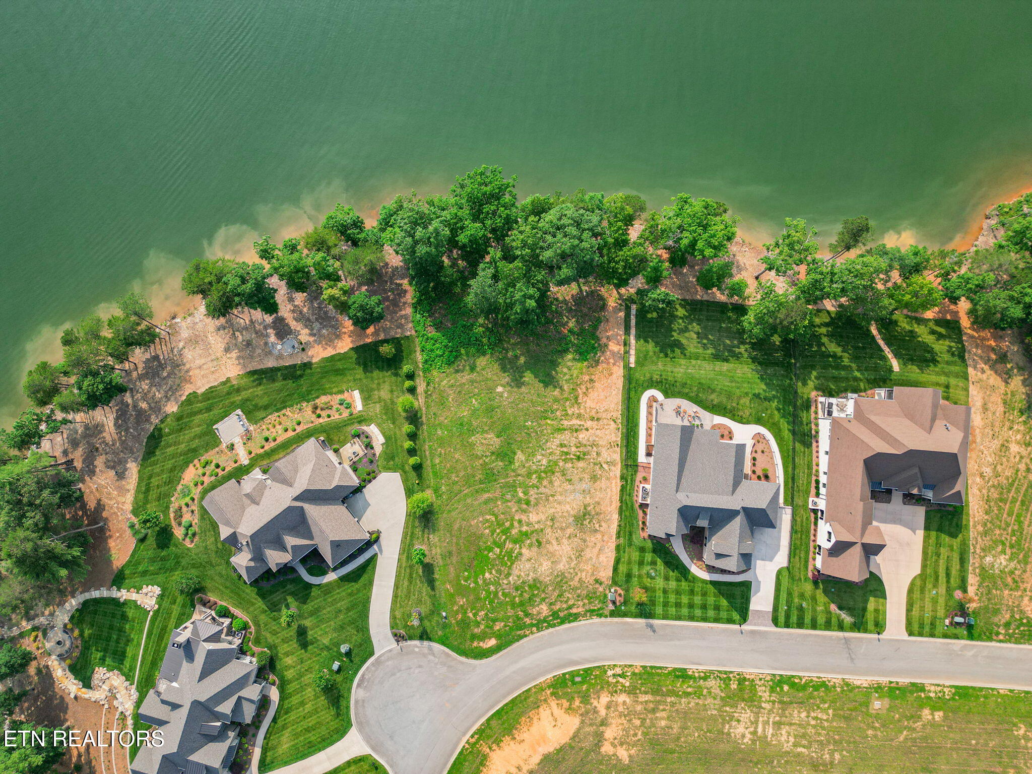 1556 Bower Court Lenoir City TN 37772