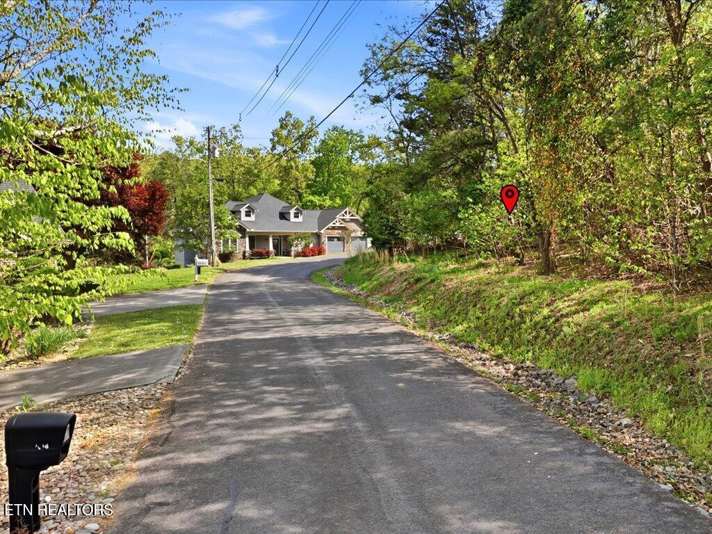 1609 Sequoyah Drive Mooresburg TN 37811