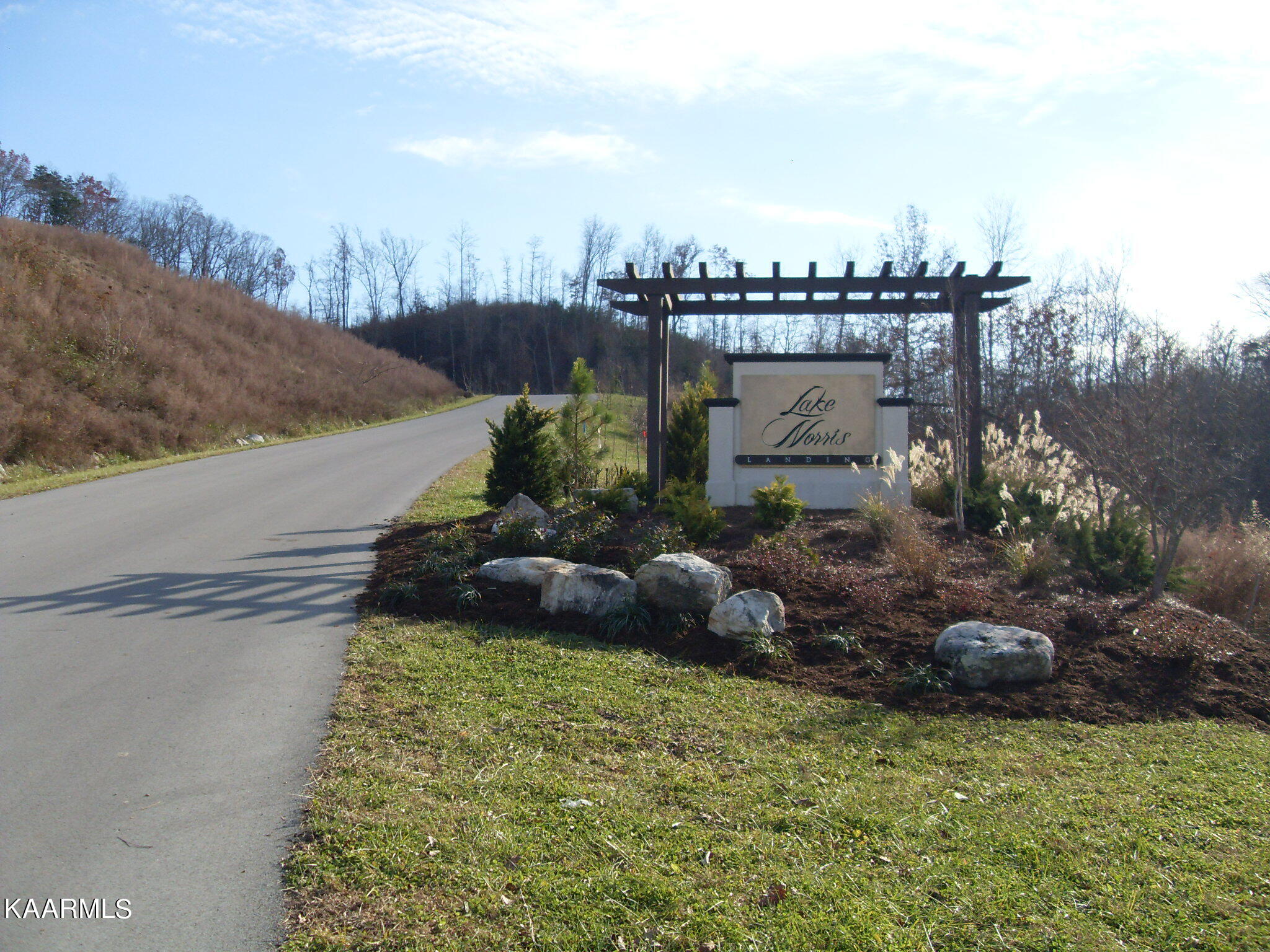 Longshore Drive Tazewell TN 37879