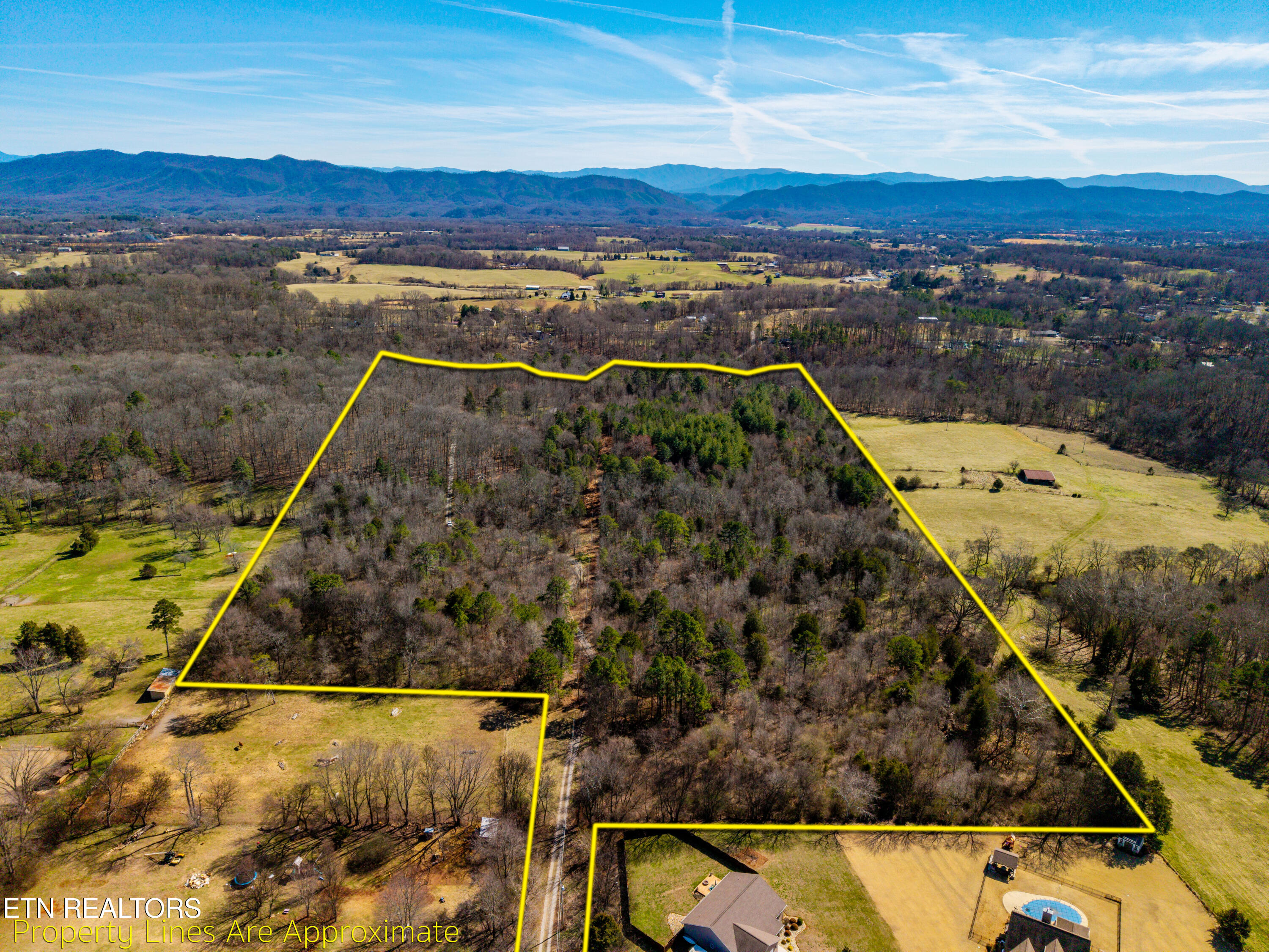 4672 N Wildwood Road Maryville TN 37804