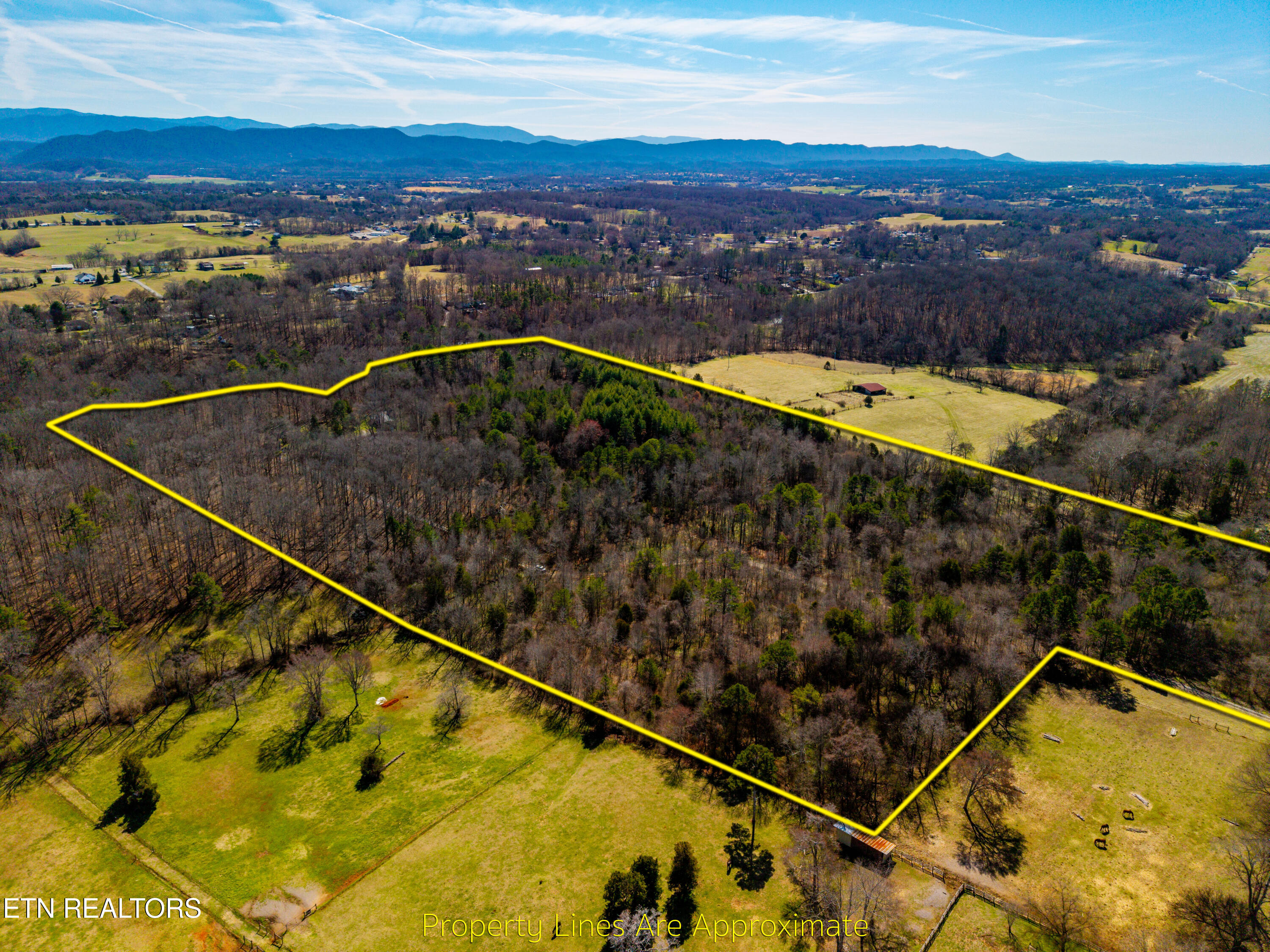 4672 N Wildwood Road Maryville TN 37804