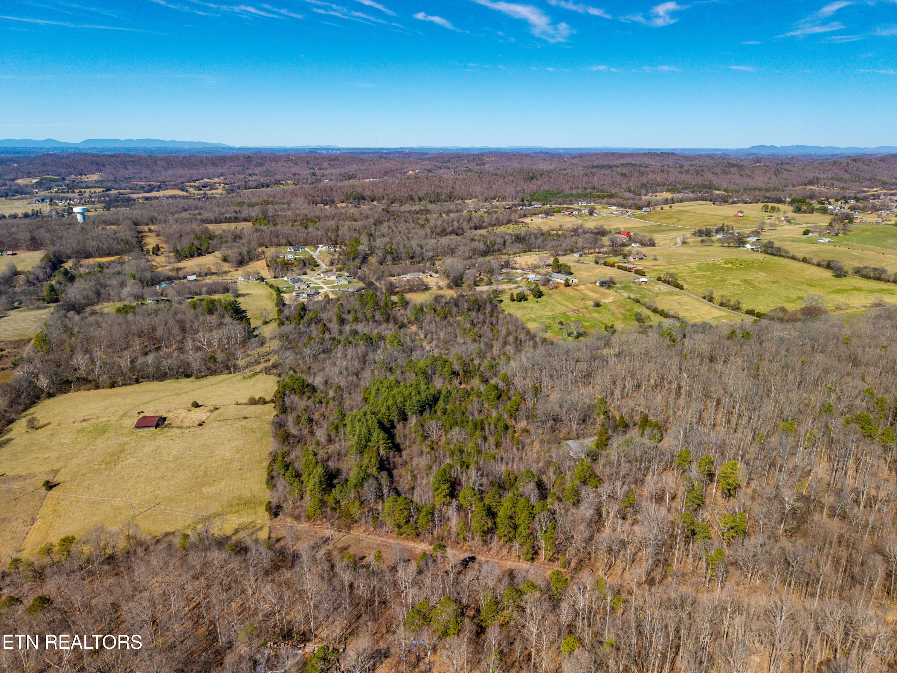 4672 N Wildwood Road Maryville TN 37804
