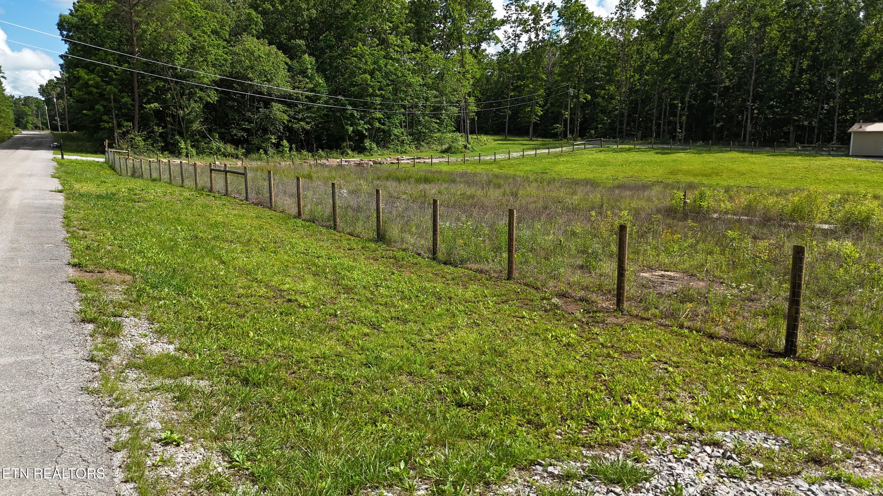 851 Little Hurricane Lane Monterey TN 38574