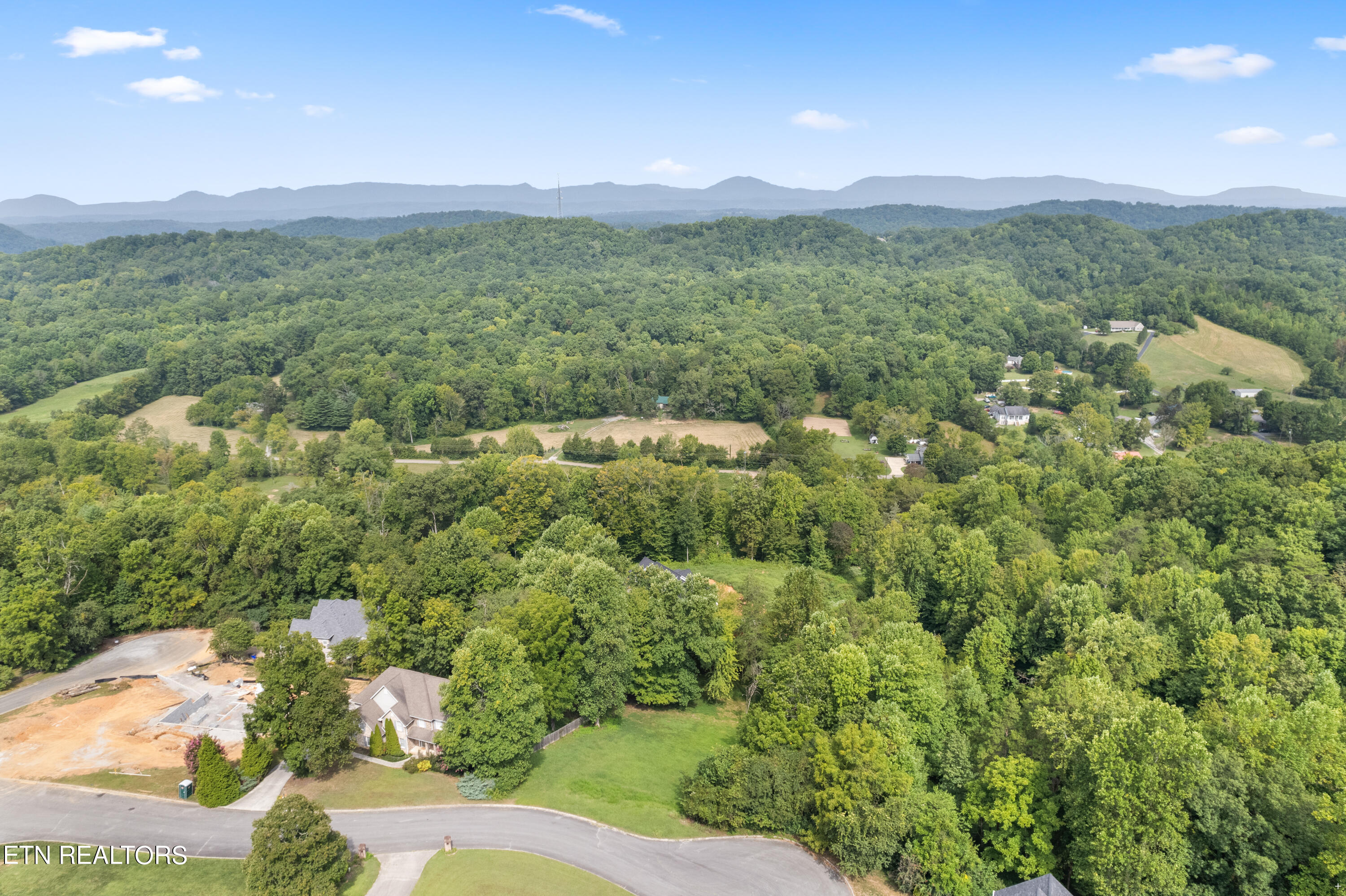 Blossom Lane Clinton TN 37716