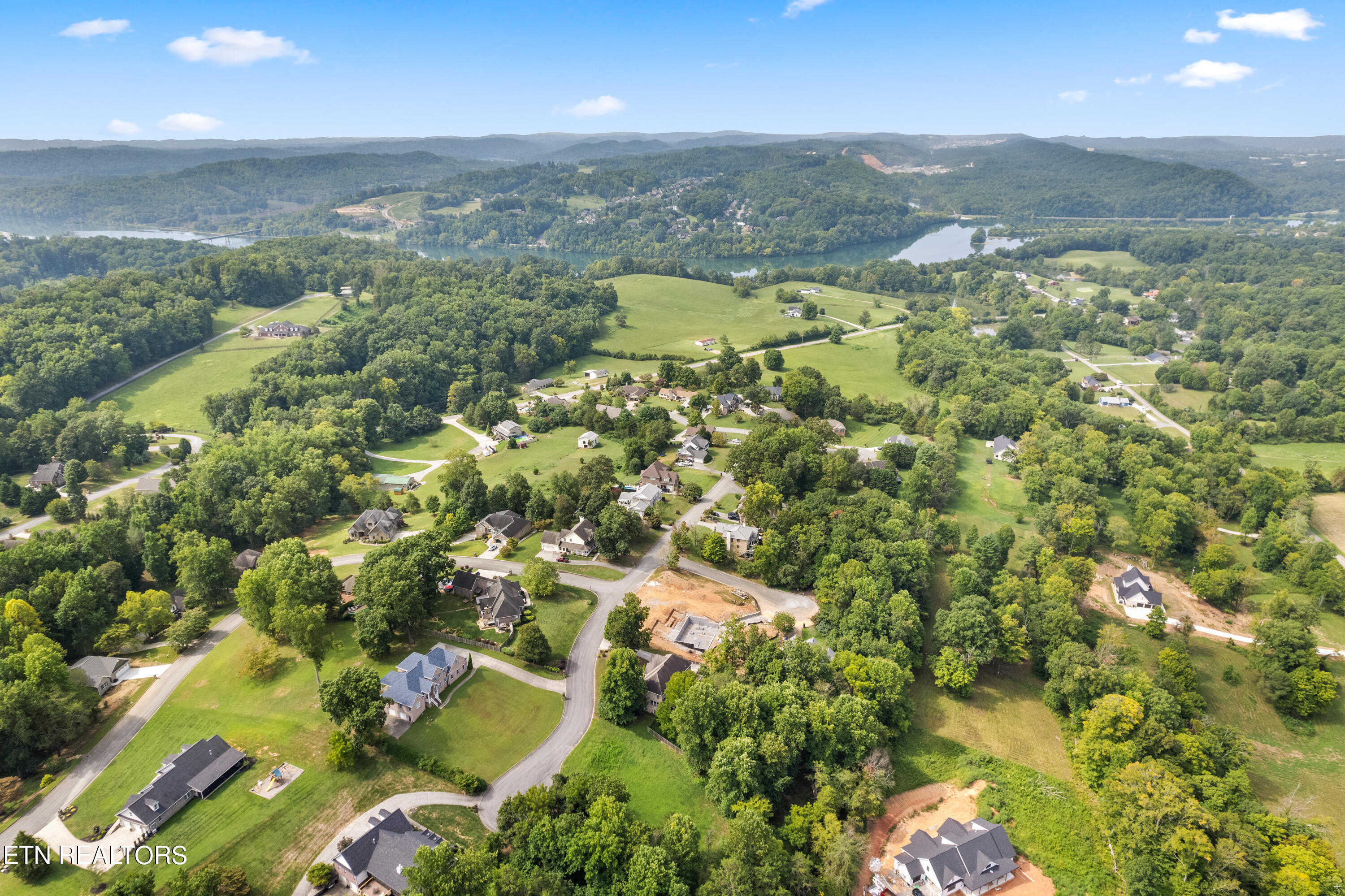 Blossom Lane Clinton TN 37716