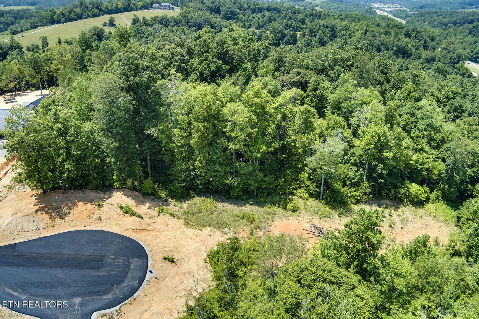 675 Travellers Way Lenoir City TN 37771