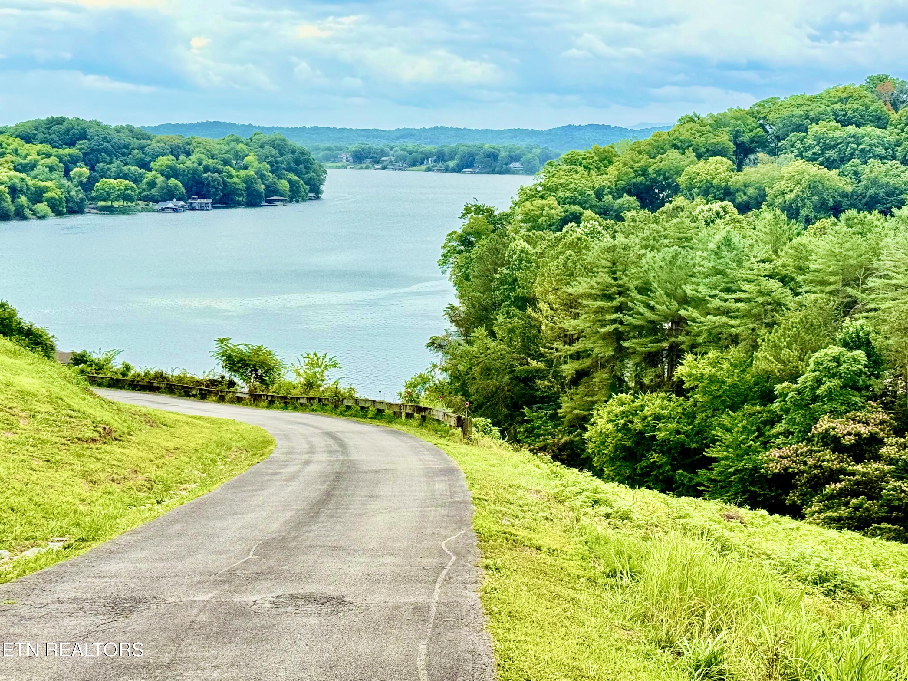 Parks Ferry Road Friendsville TN 37737