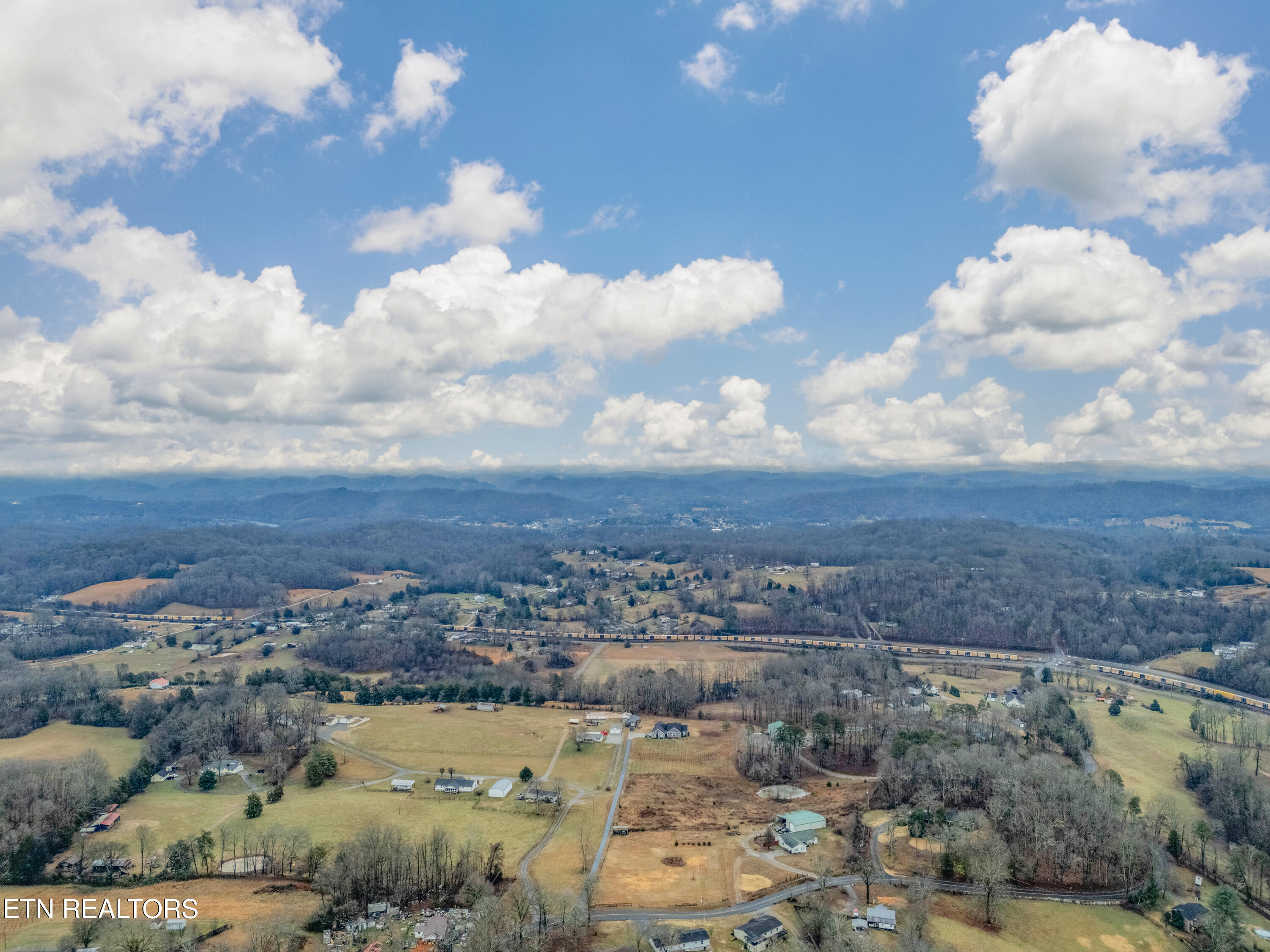 479 Black Oak Road Clinton TN 37716