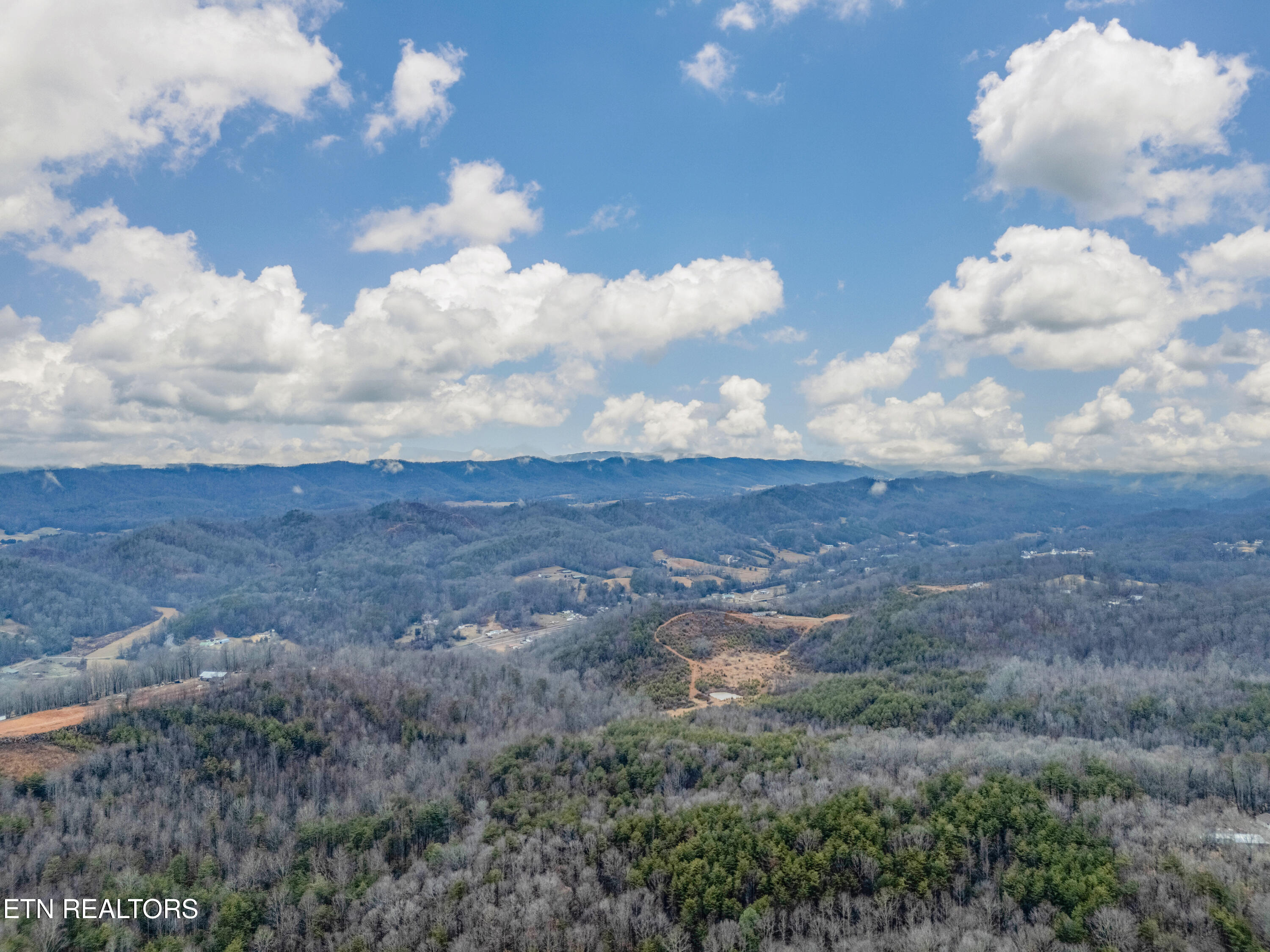479 Black Oak Road Clinton TN 37716
