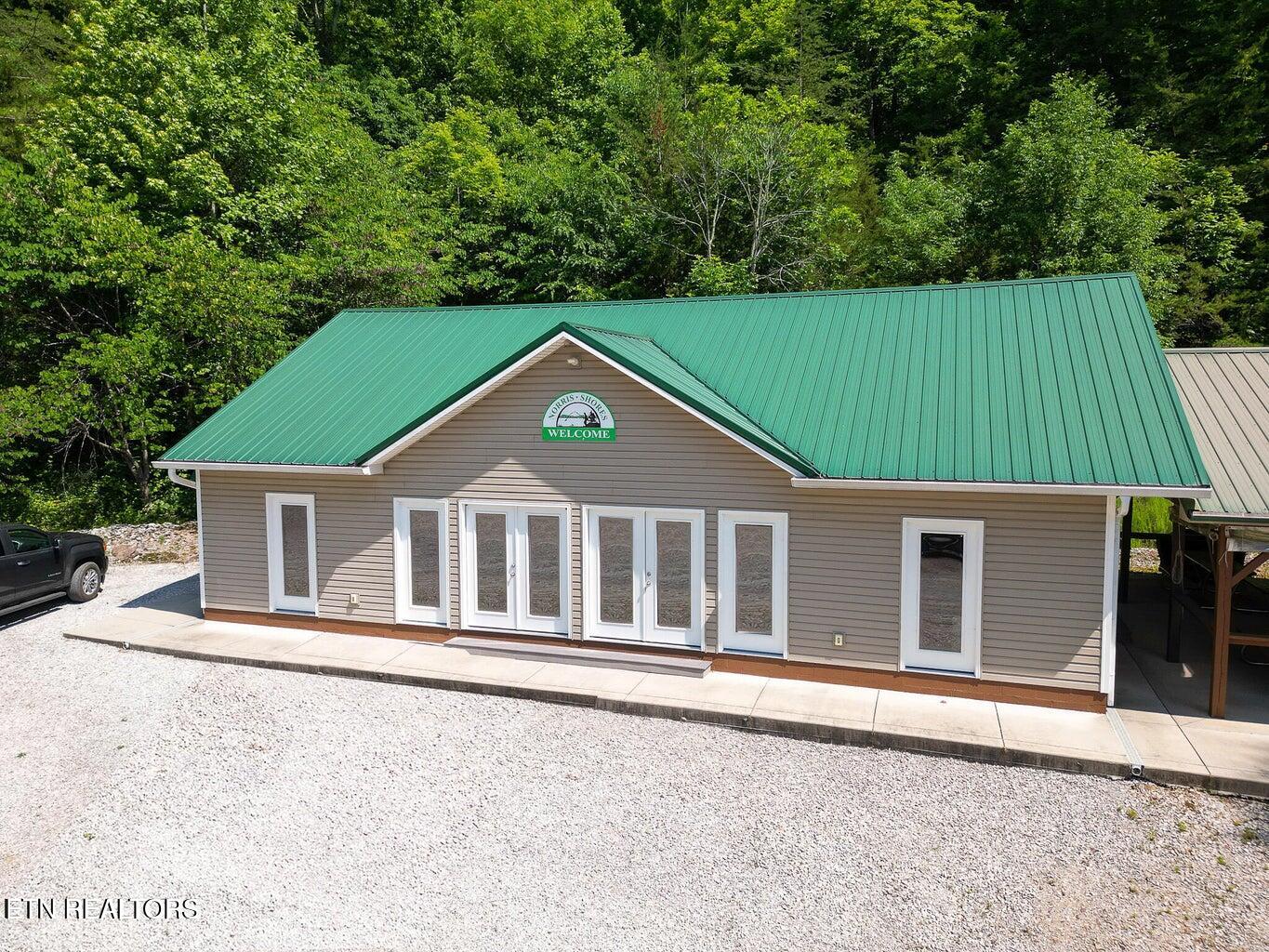 156 Lakeview Drive Sharps Chapel TN 37866