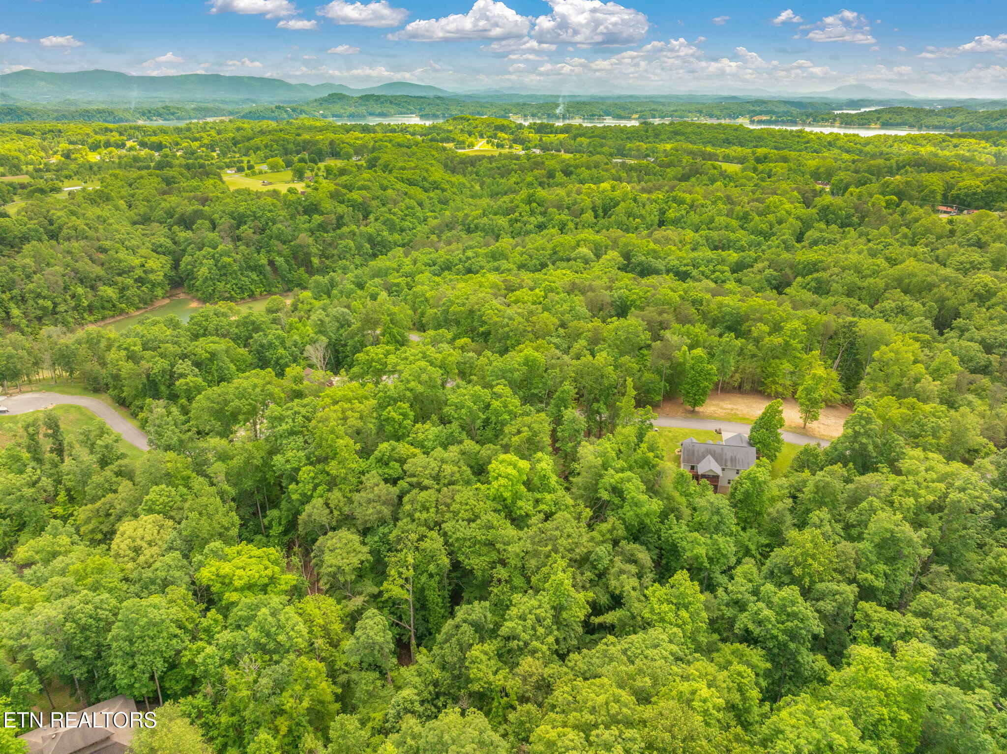 Lot 15 Waterstone Drive Dandridge TN 37725