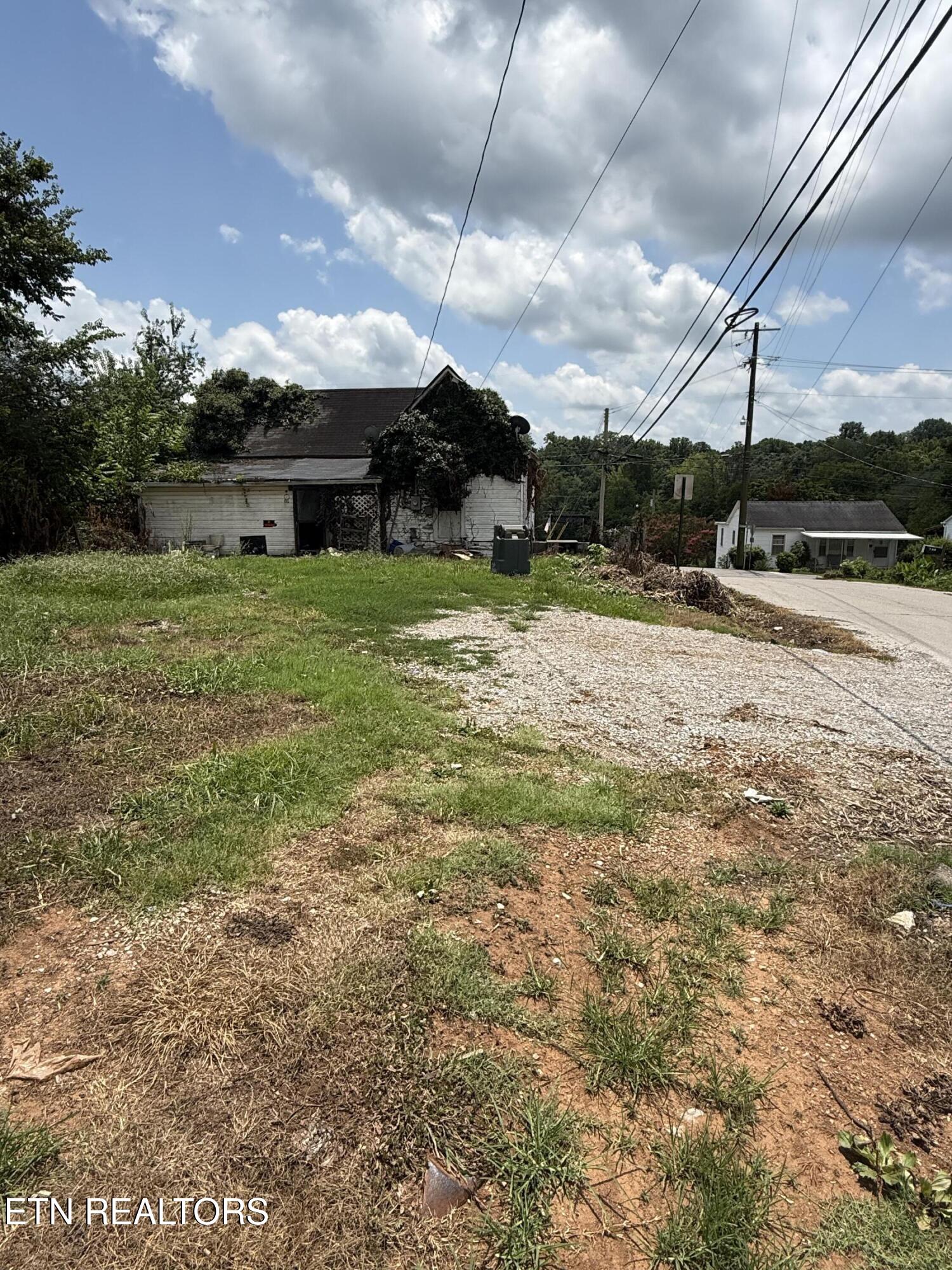 20 Cedar Bend Street Sparta TN 38583