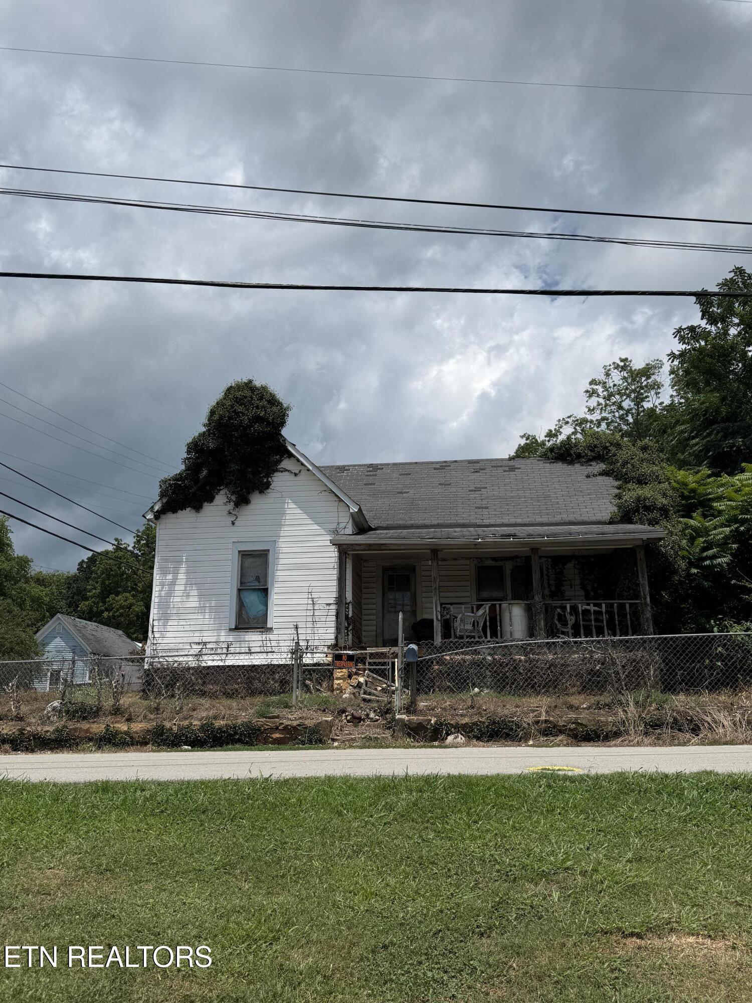 20 Cedar Bend Street Sparta TN 38583
