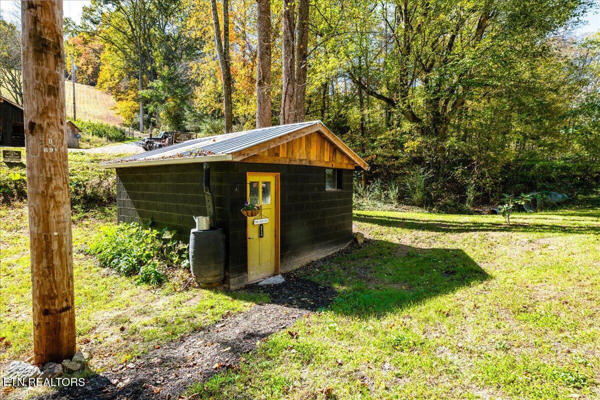2938 Cedar Creek Road Lafollette TN 37766