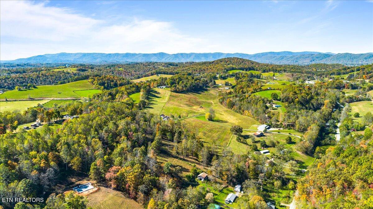 2938 Cedar Creek Road Lafollette TN 37766
