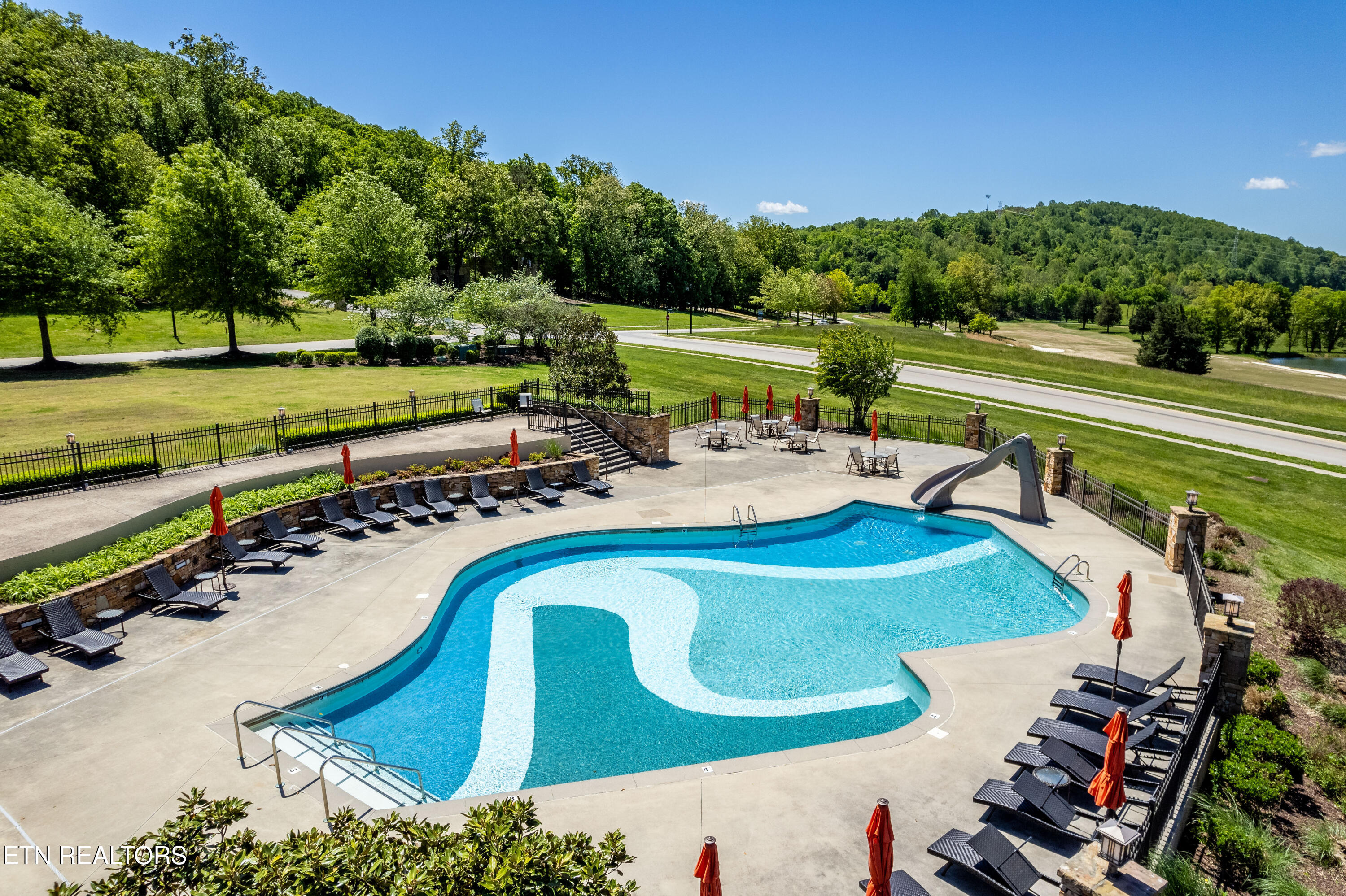 2501 Old Dogwood Trail Loudon TN 37774
