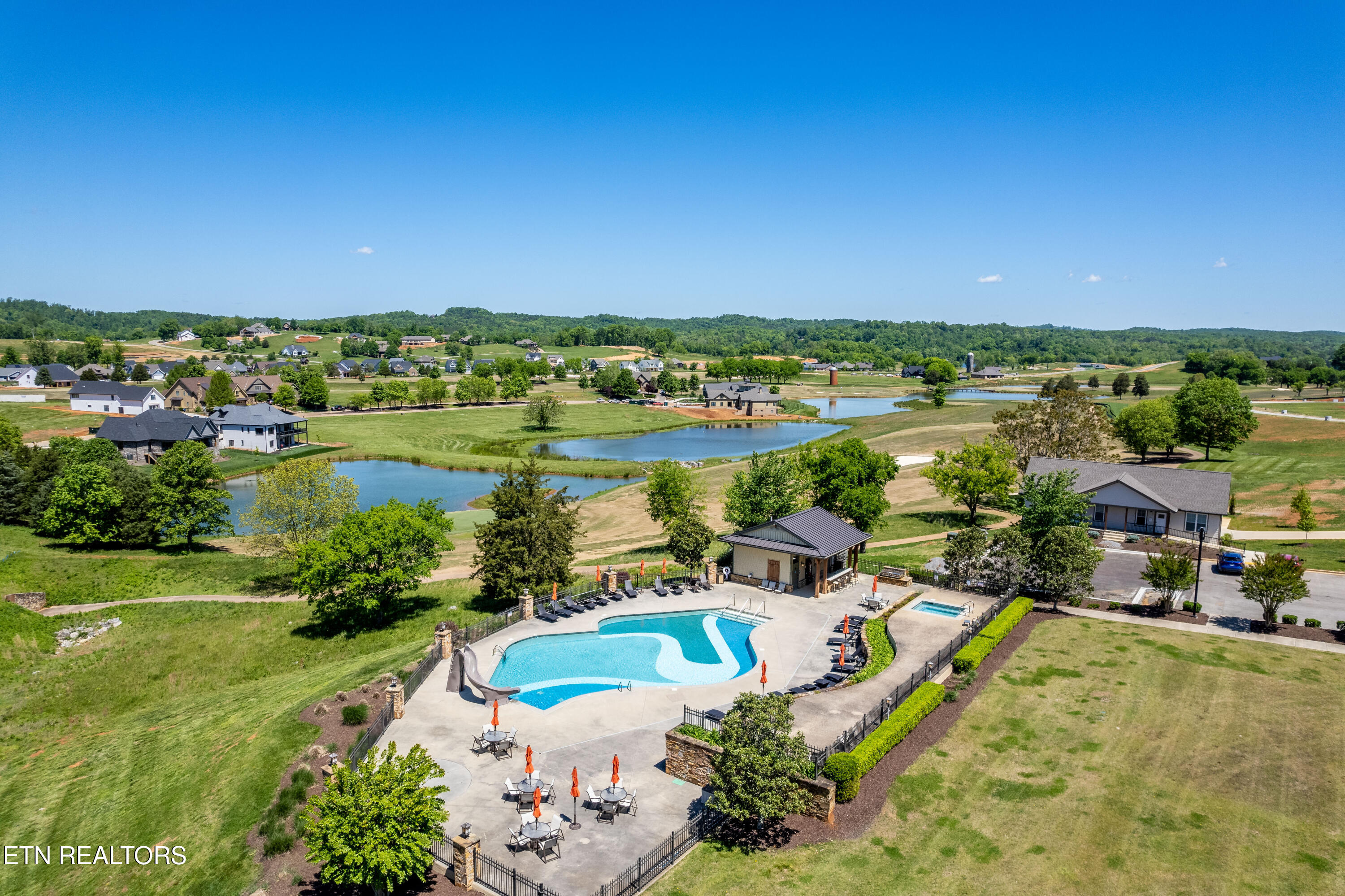 2501 Old Dogwood Trail Loudon TN 37774