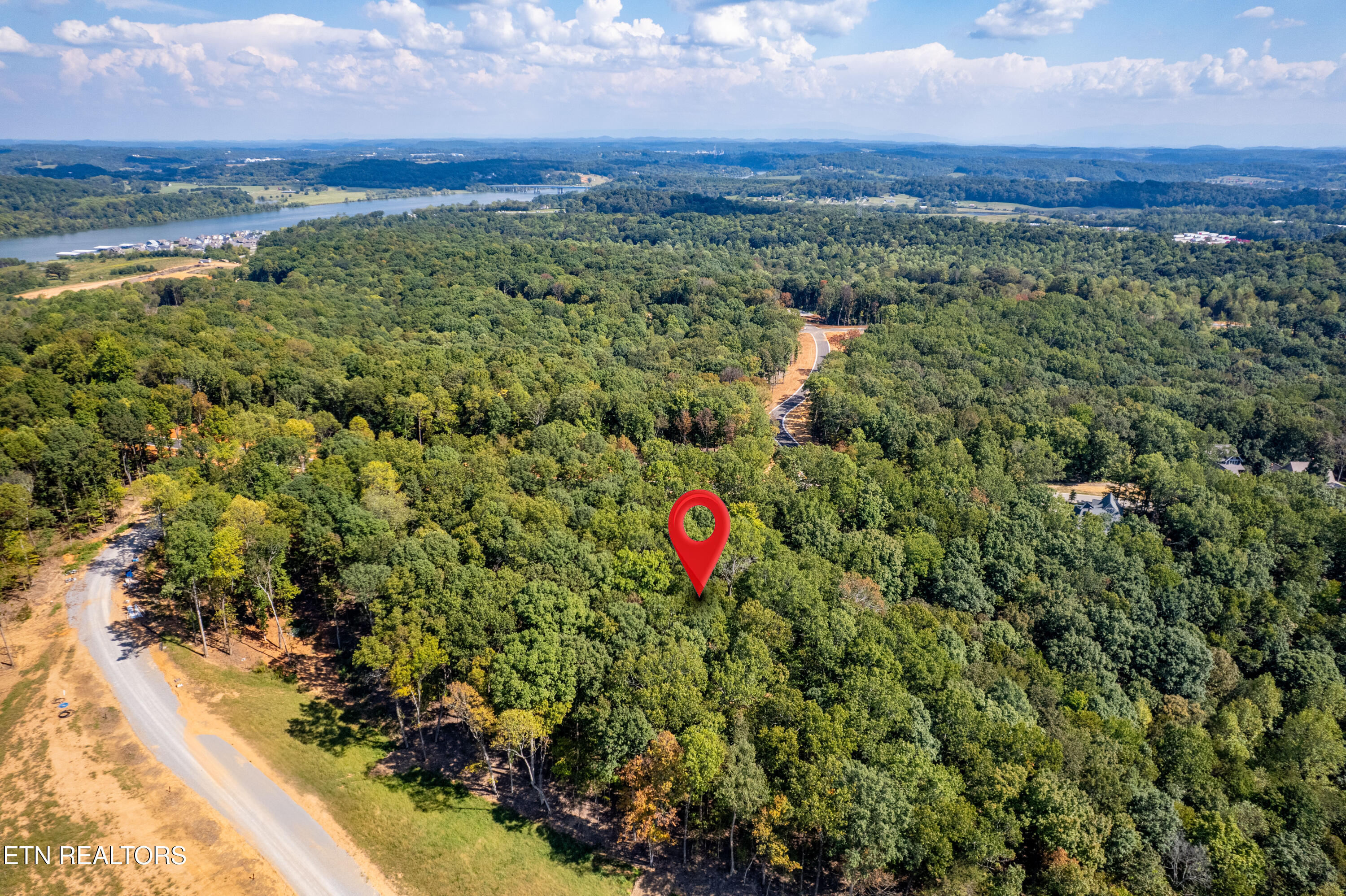 2501 Old Dogwood Trail Loudon TN 37774