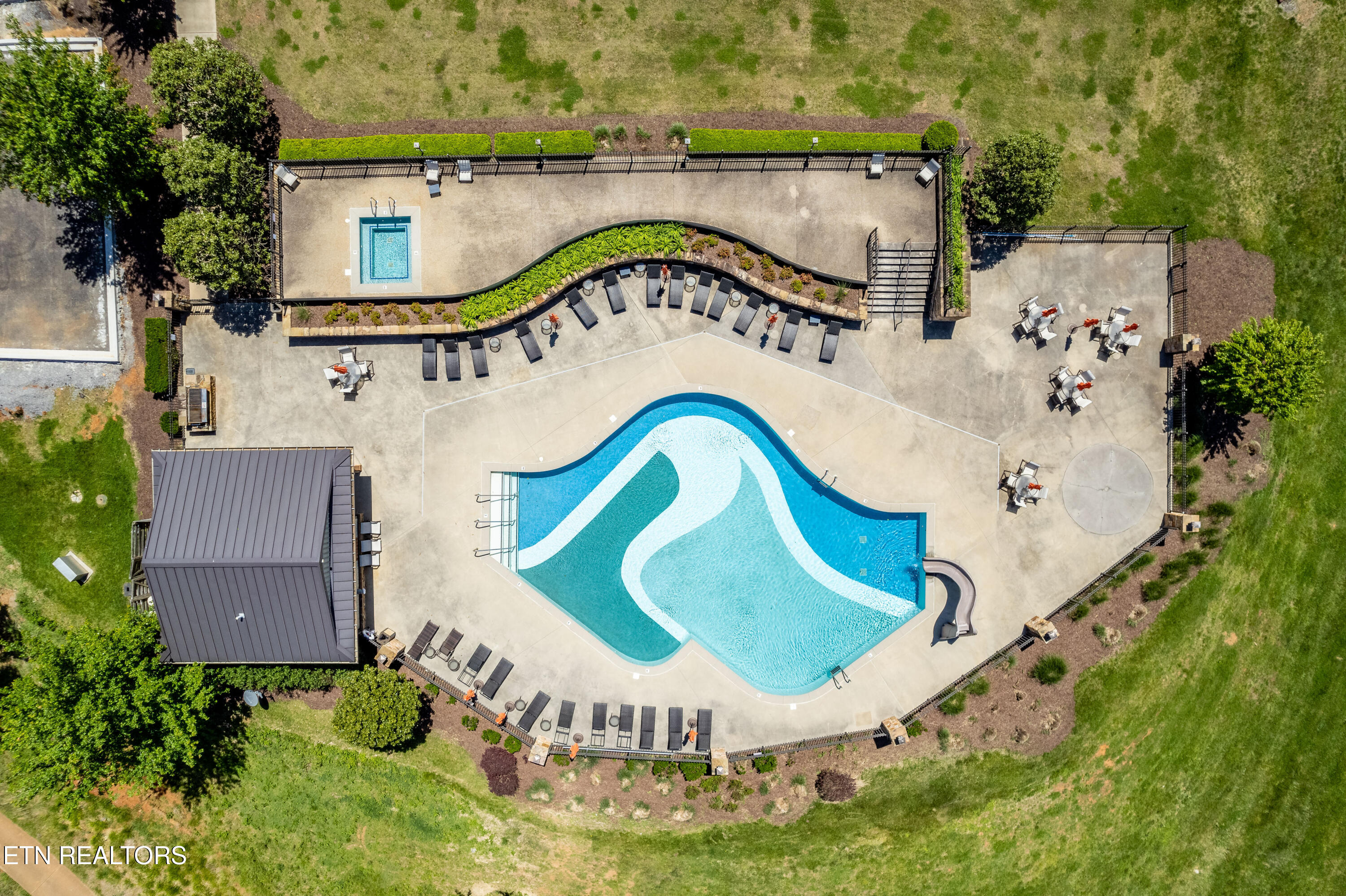 2501 Old Dogwood Trail Loudon TN 37774