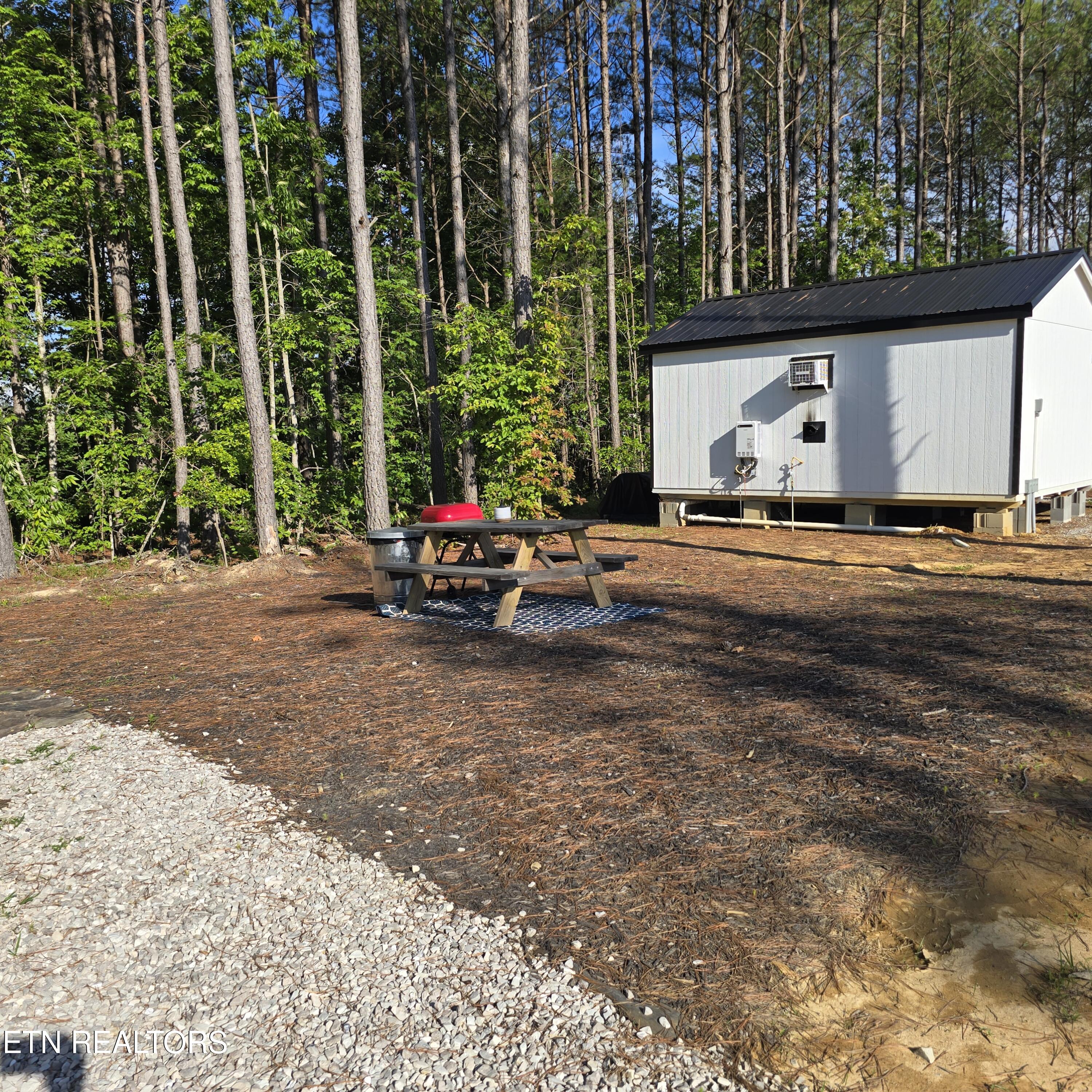 15+/- Ac Red Hill Road Sunbright TN 37872