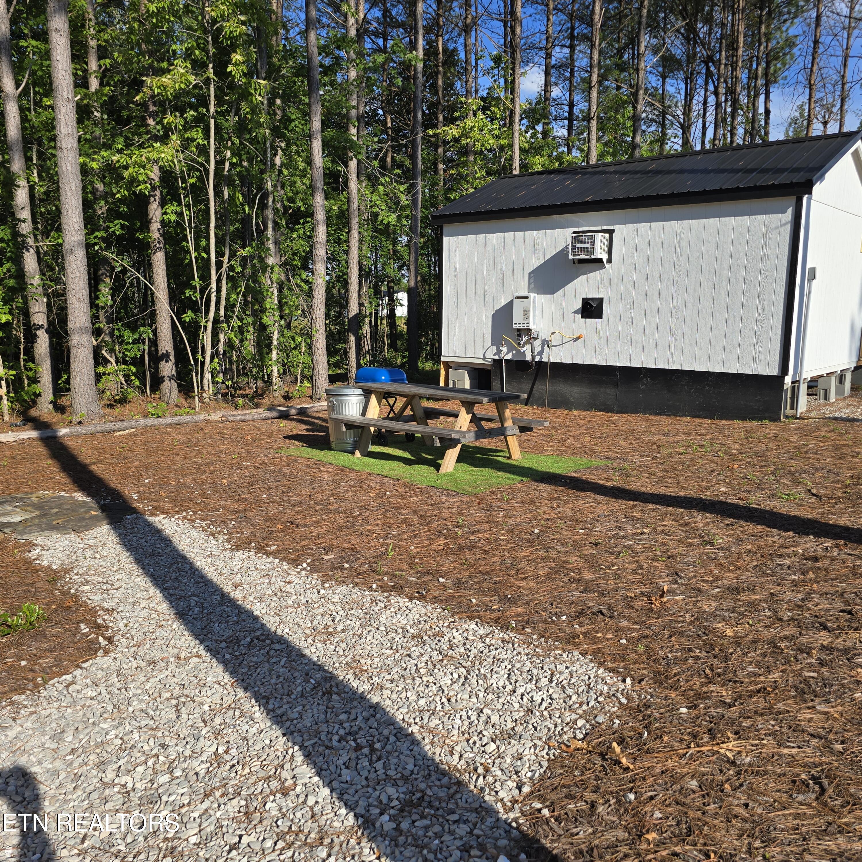 15+/- Ac Red Hill Road Sunbright TN 37872