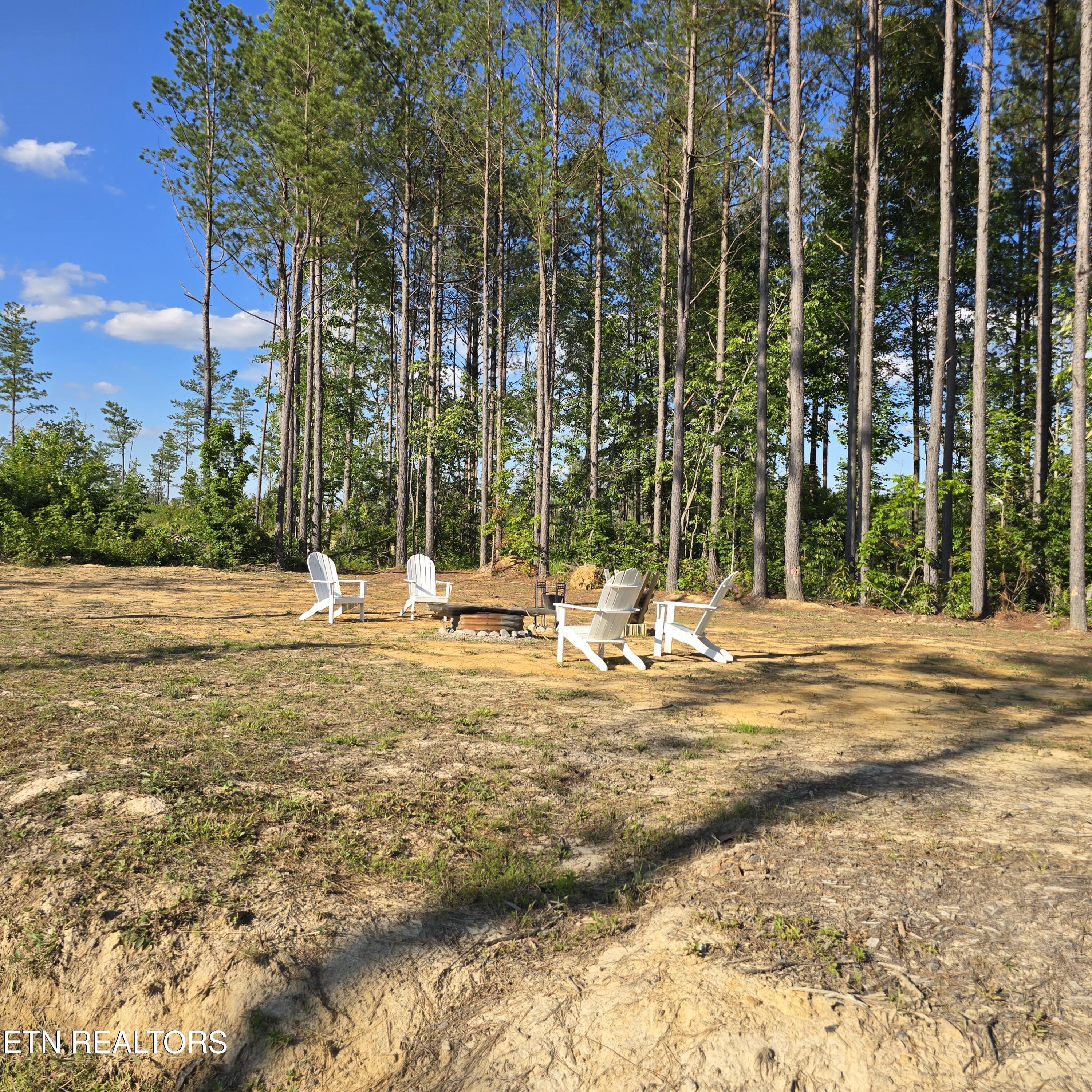 15+/- Ac Red Hill Road Sunbright TN 37872