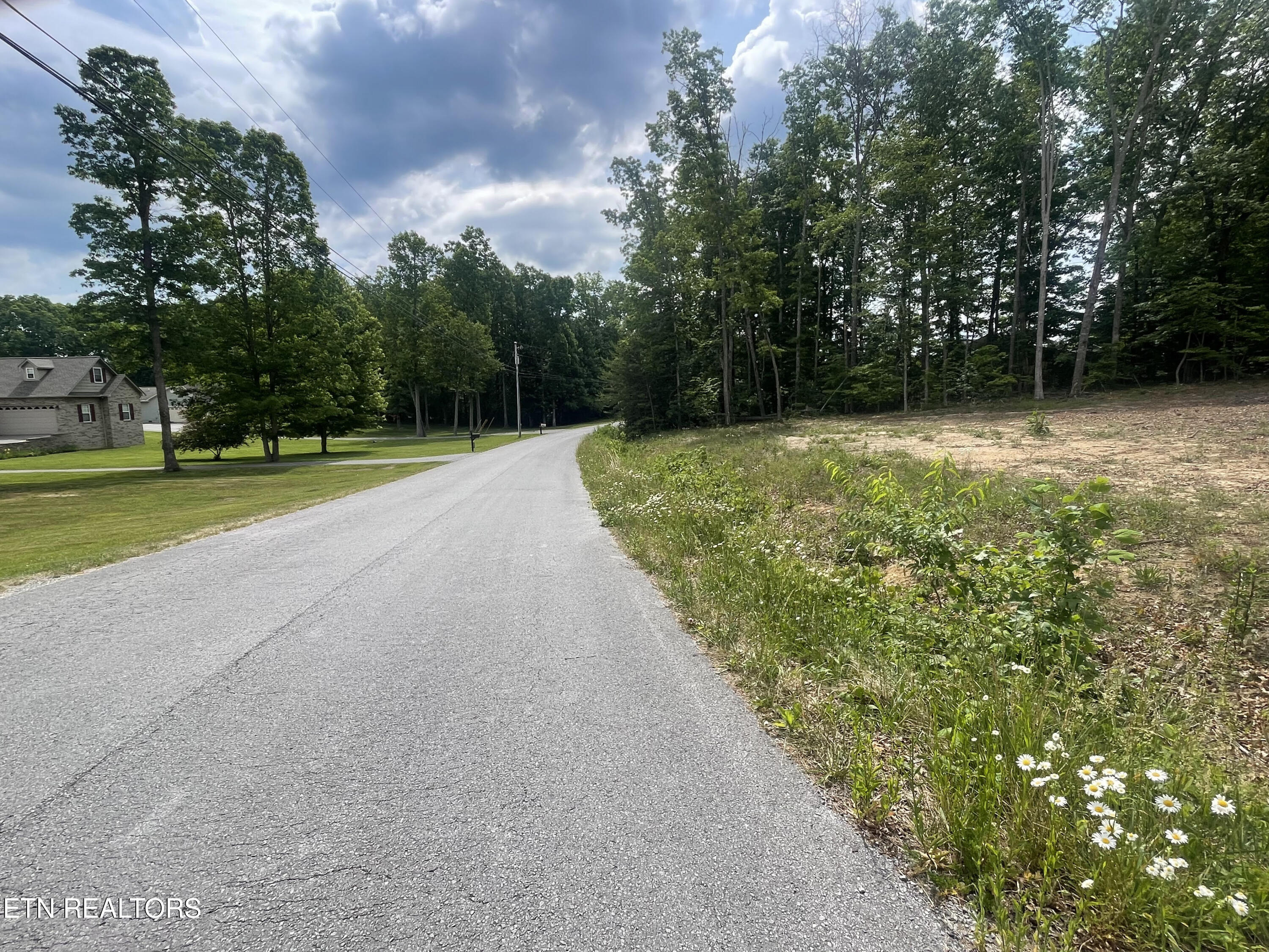 186 Summerwind Drive Crossville TN 38571