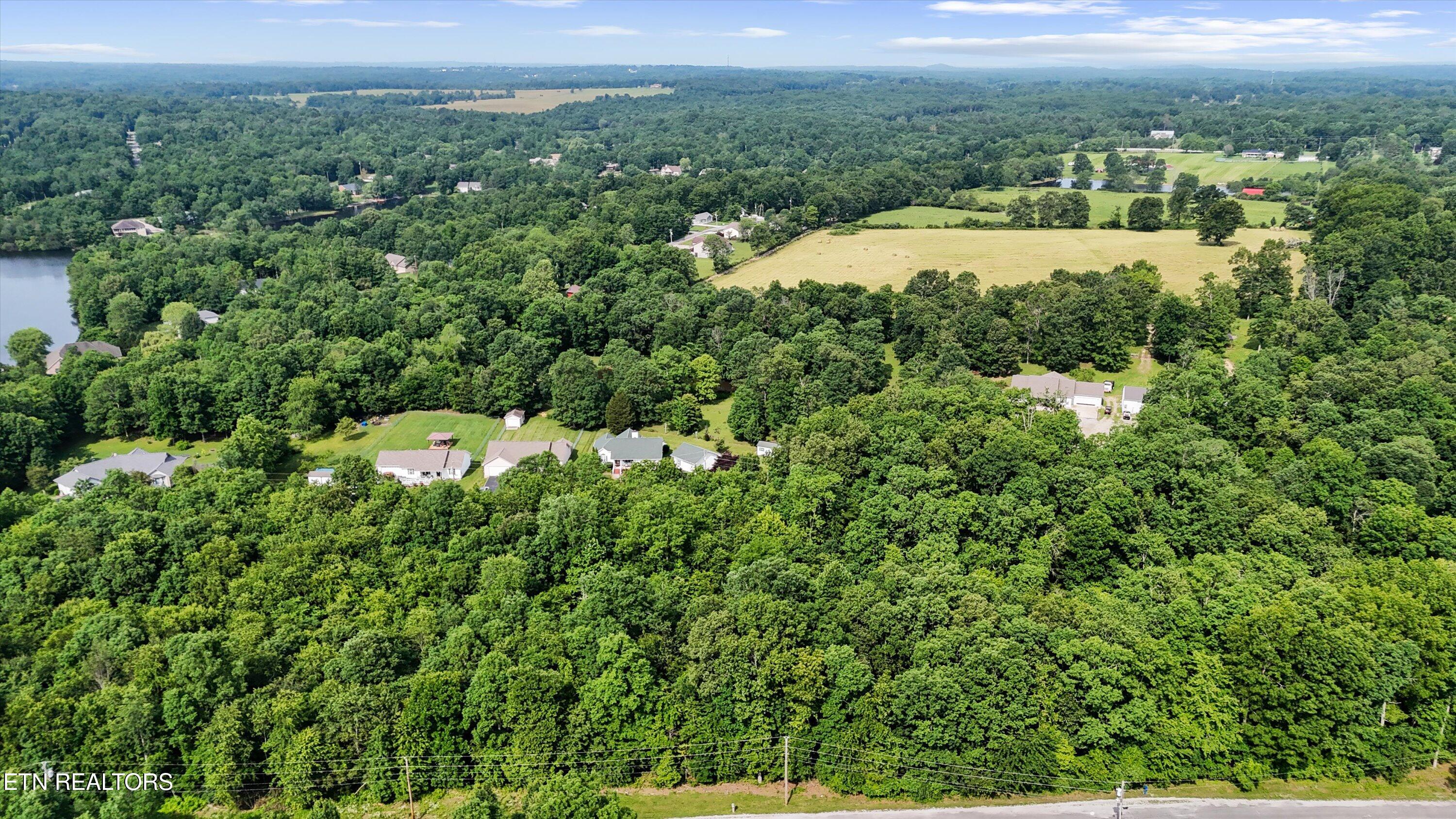 1448 War Eagle Drive Crossville TN 38572