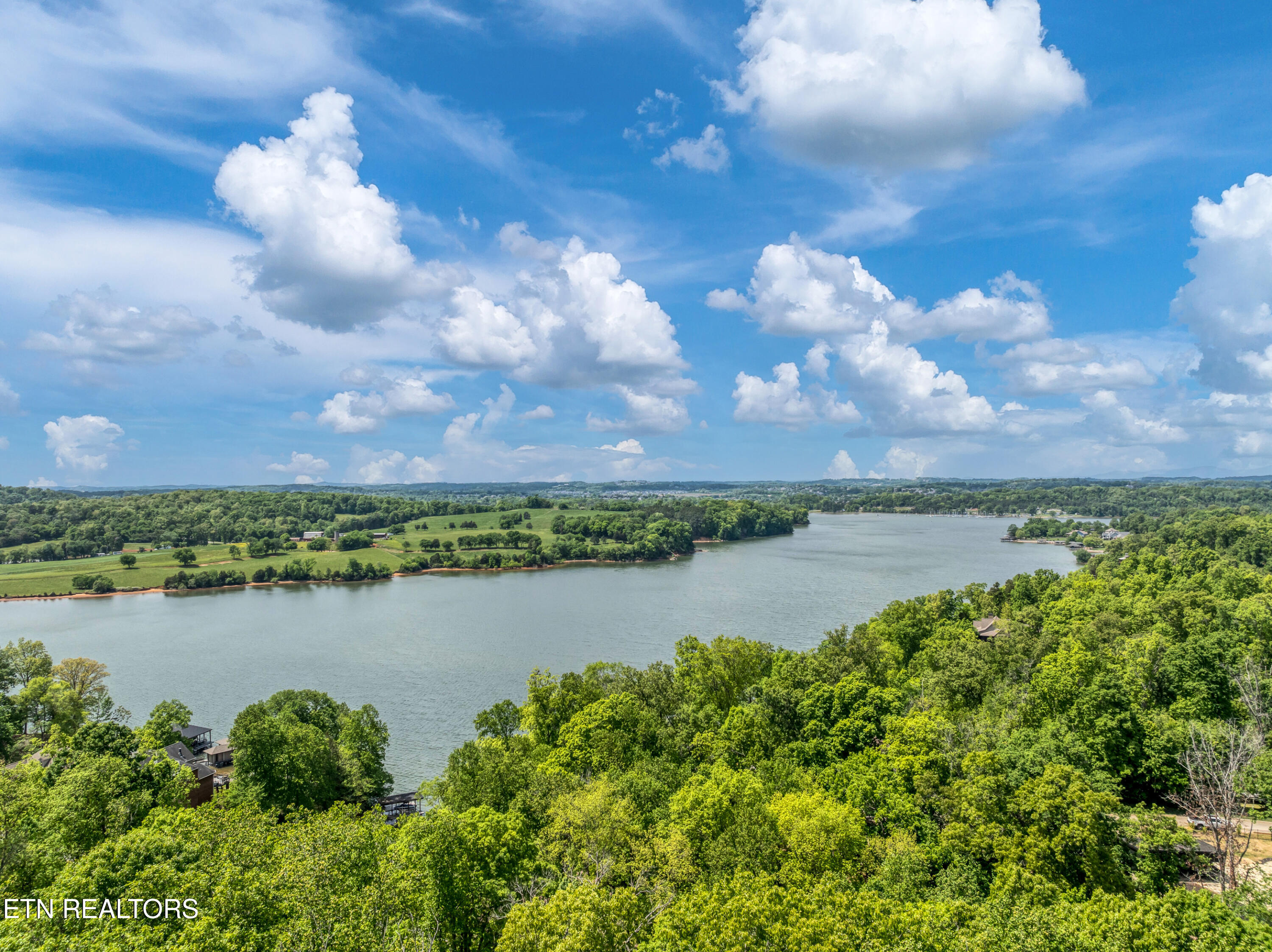 Gravelly Hills/forrest Ridge Louisville TN 37777