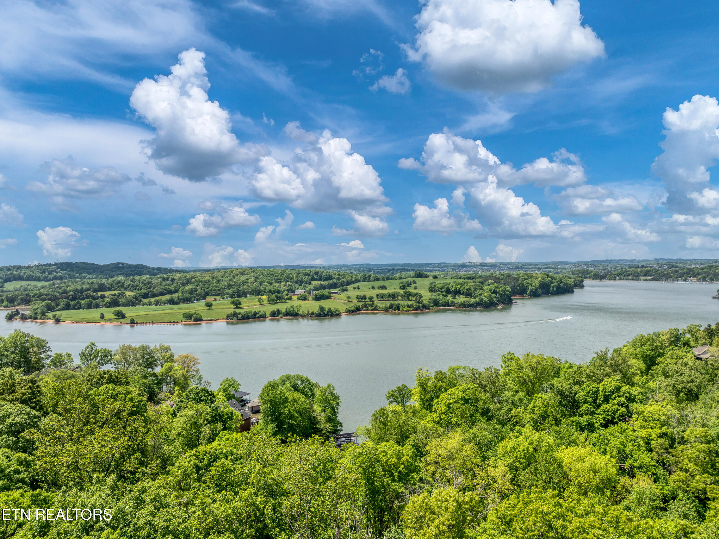 Gravelly Hills/forrest Ridge Louisville TN 37777