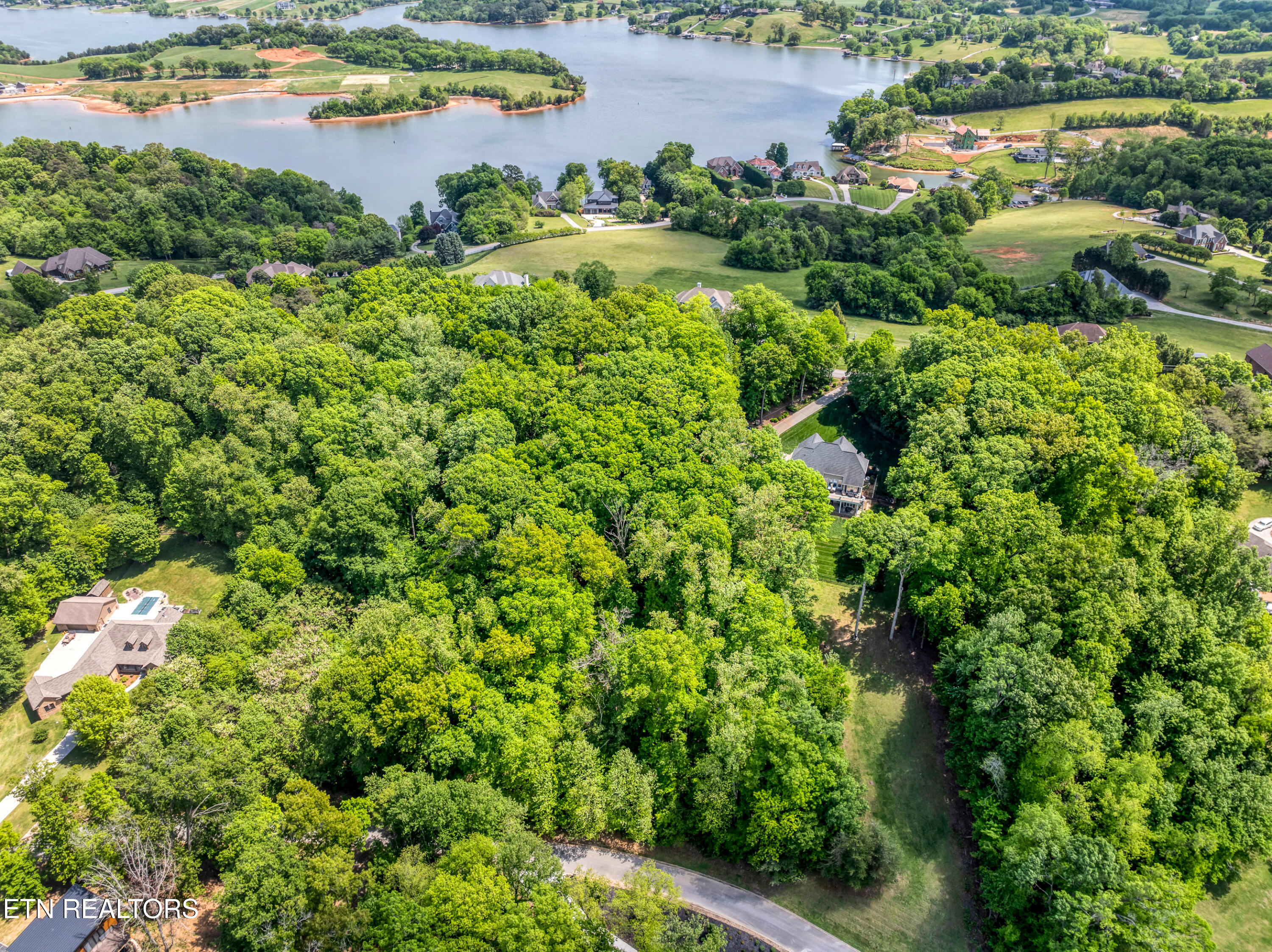 Gravelly Hills/forrest Ridge Louisville TN 37777