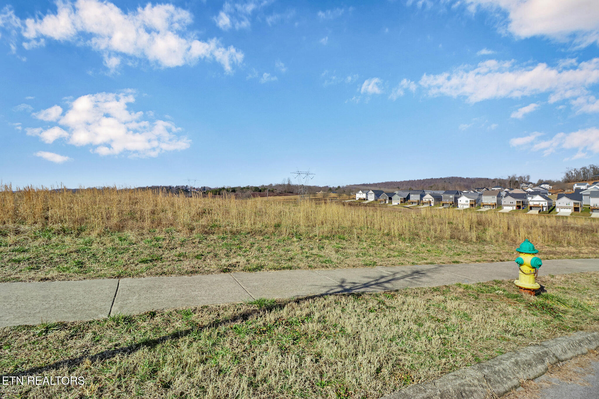 111 Hollyberry Road Oak Ridge TN 37830