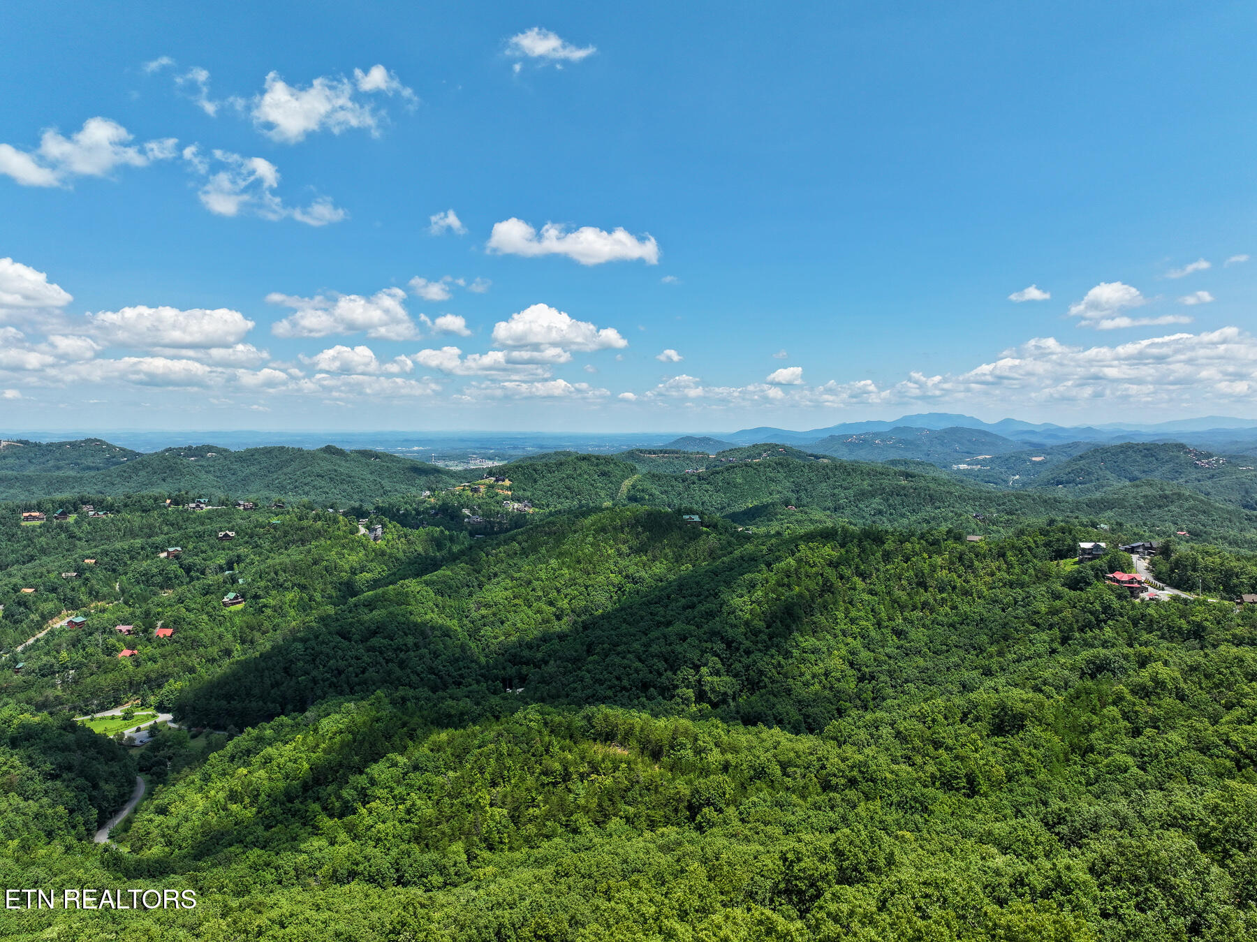 Misty Shadows Drive Sevierville TN 37862