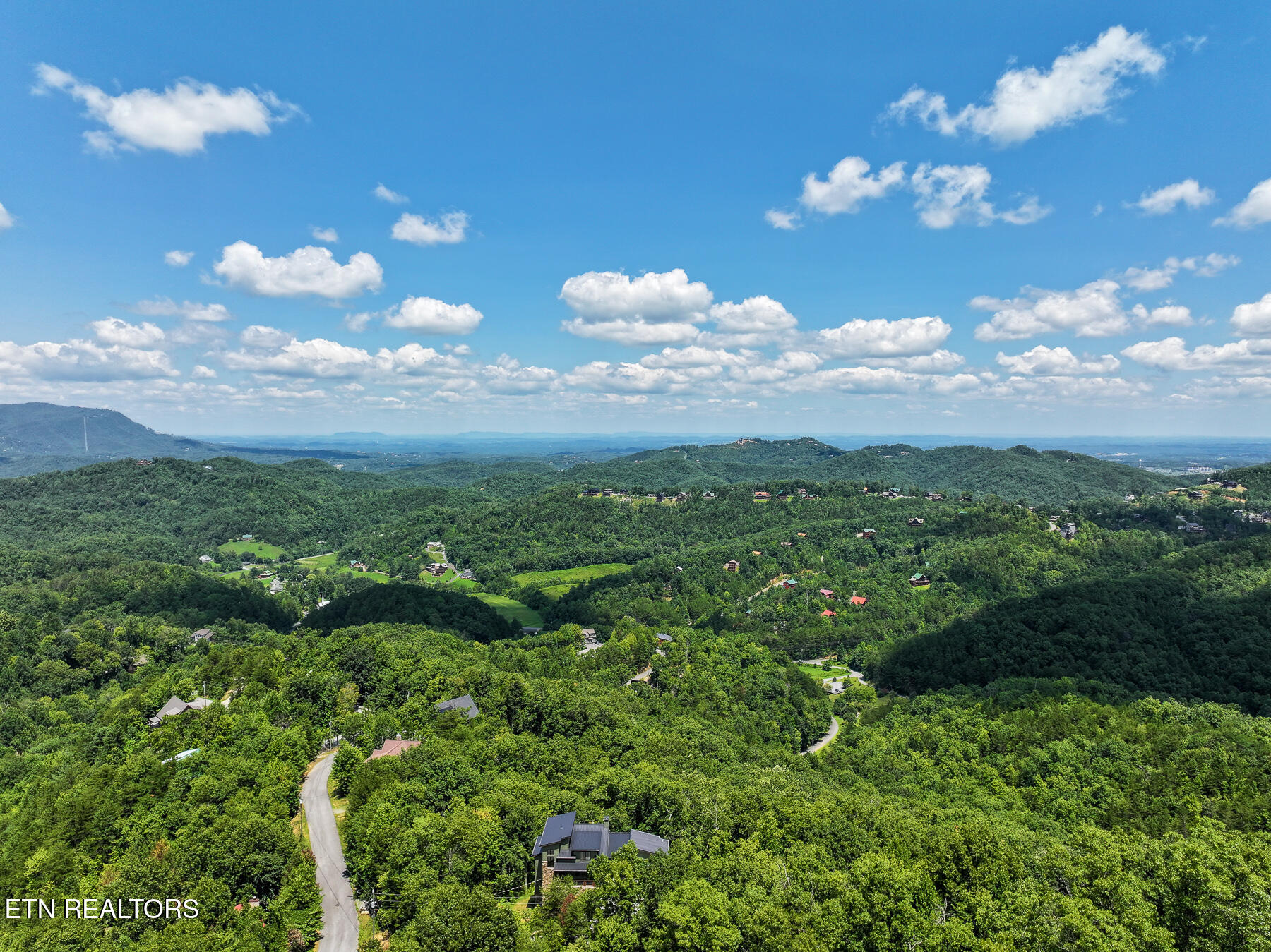 Misty Shadows Drive Sevierville TN 37862