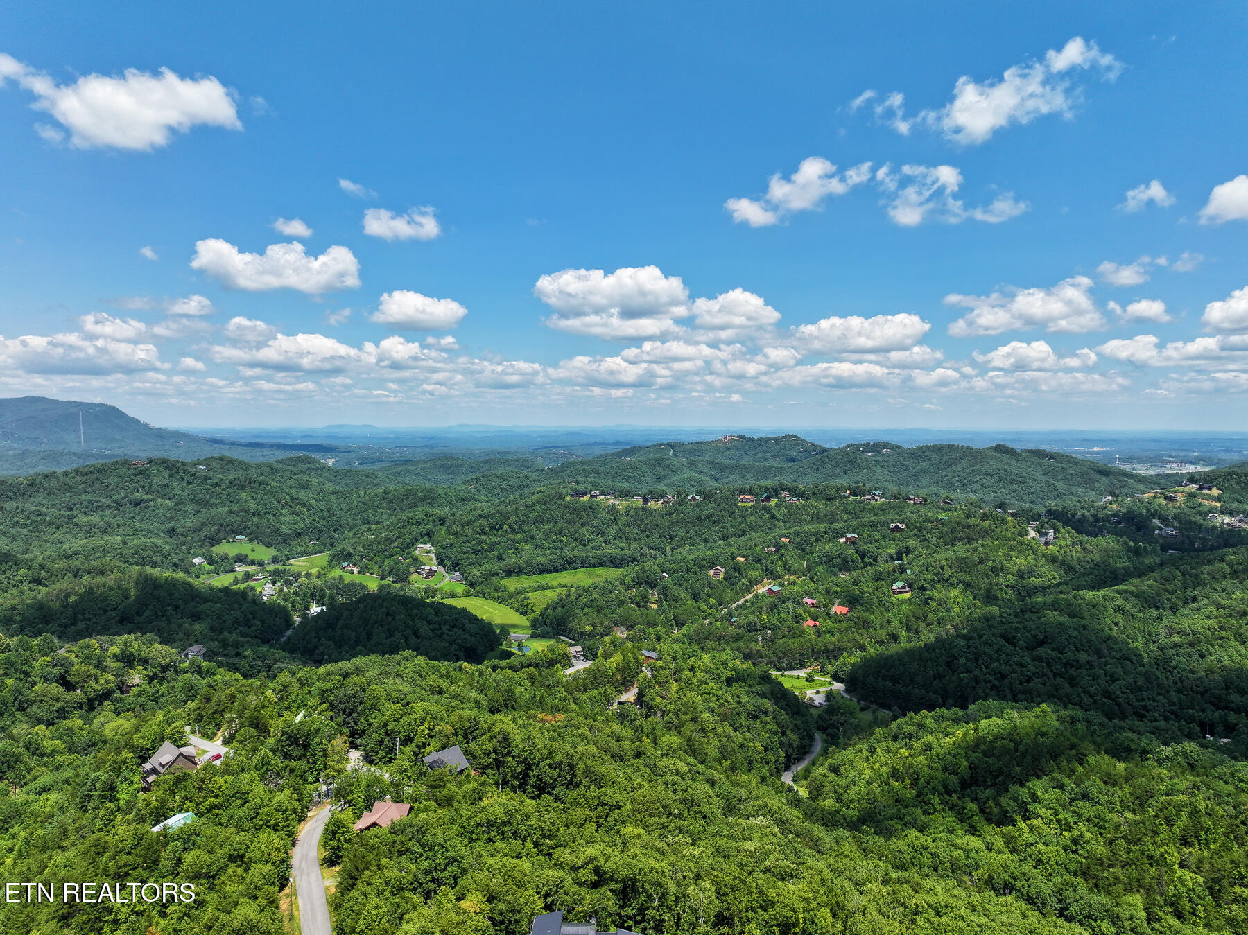 Misty Shadows Drive Sevierville TN 37862
