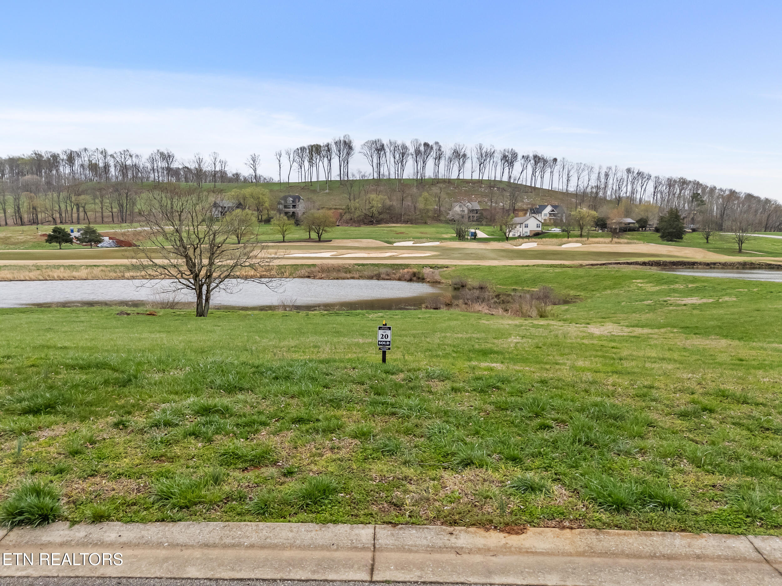 714 Old Barn Lane Loudon TN 37774