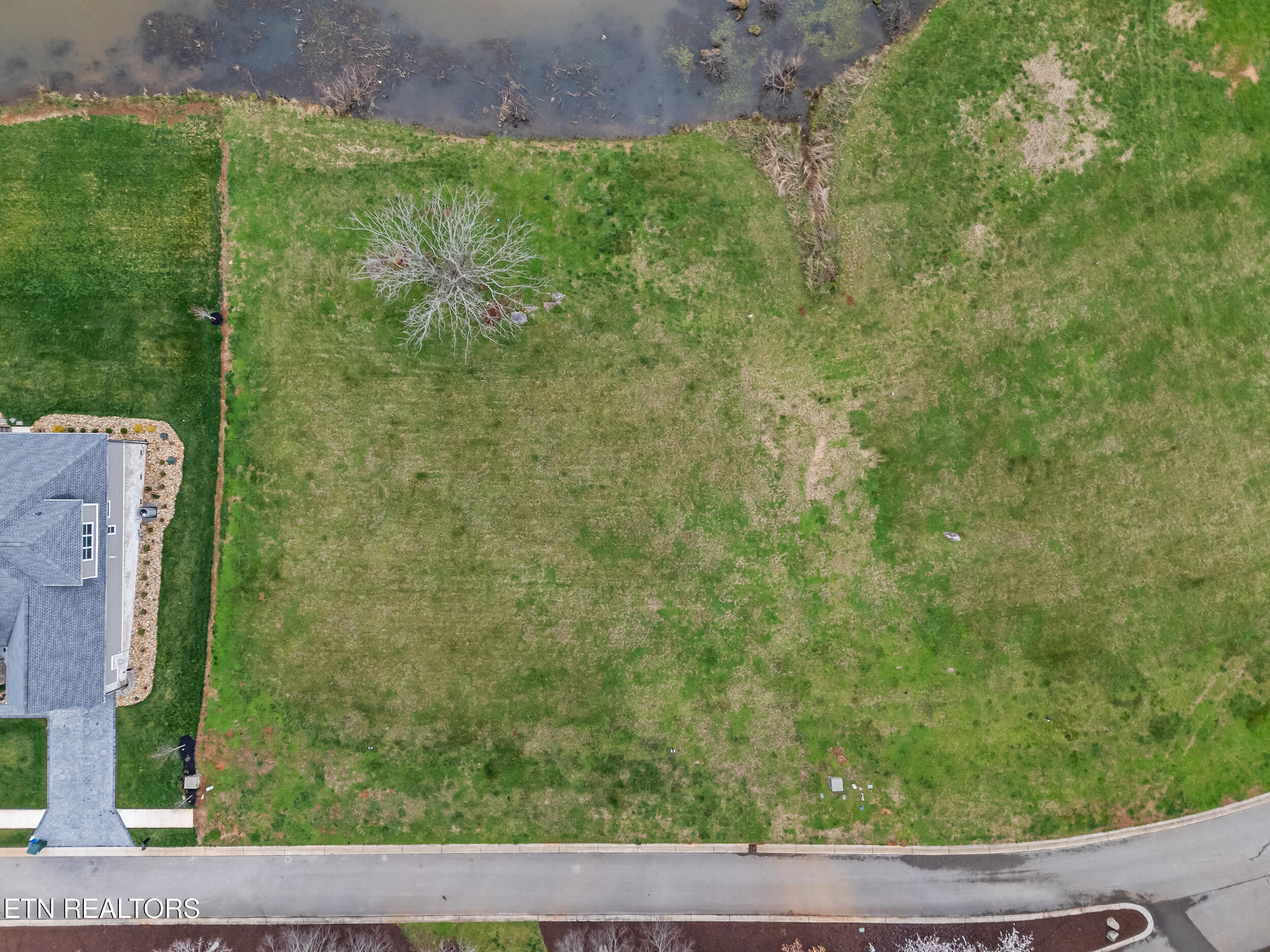 714 Old Barn Lane Loudon TN 37774