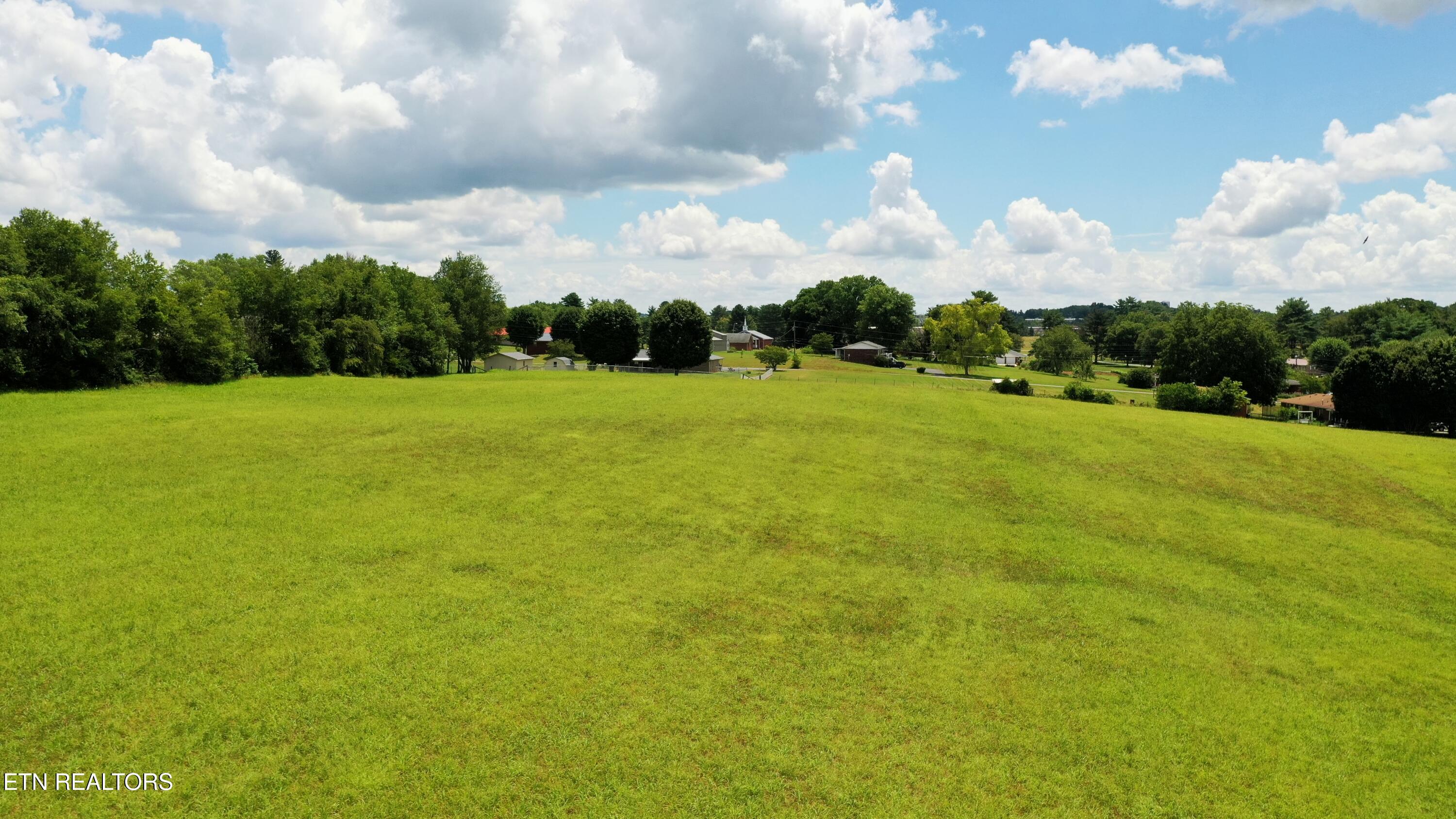 5085 Old Kentucky Road Morristown TN 37814
