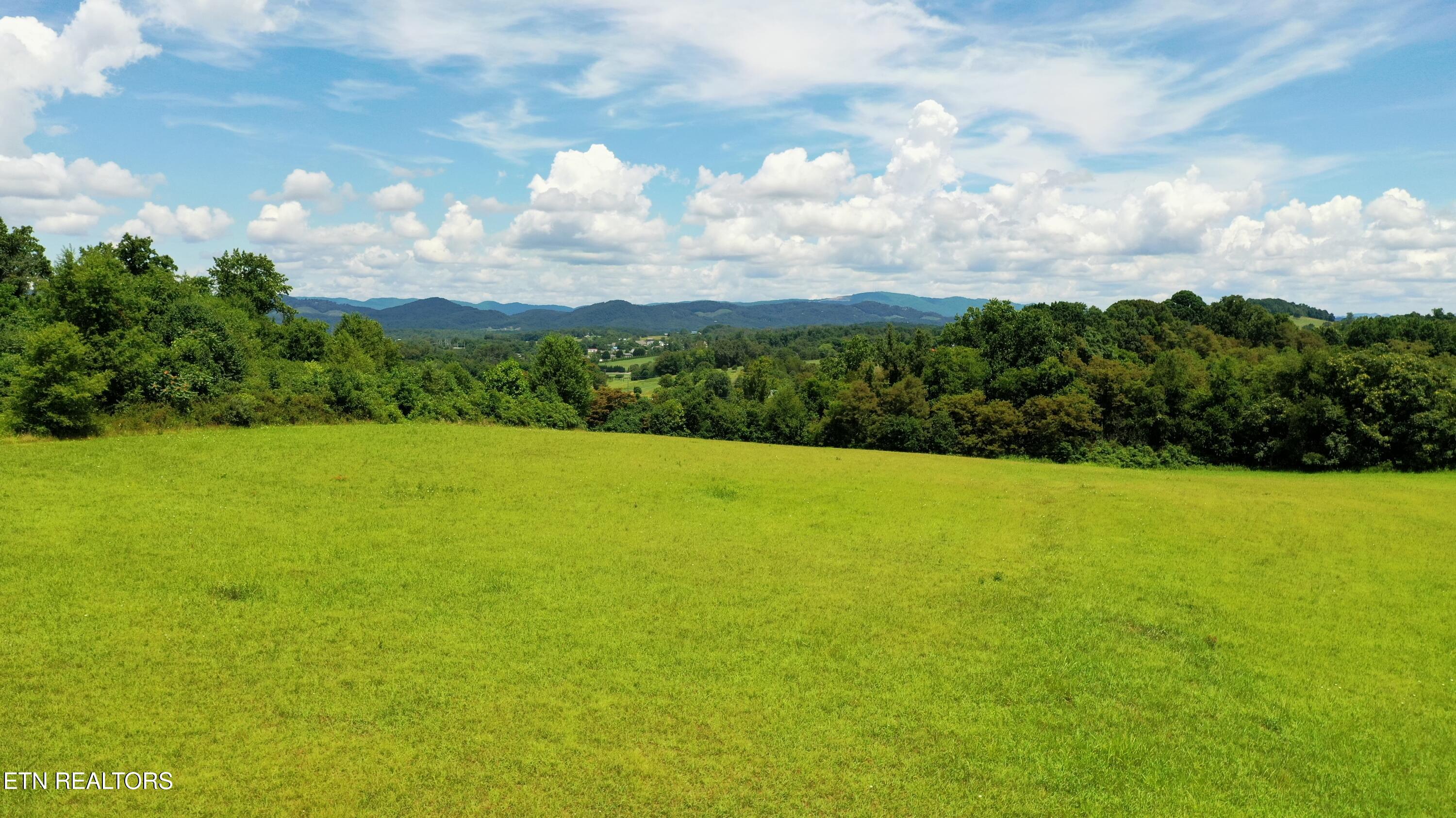 5085 Old Kentucky Road Morristown TN 37814