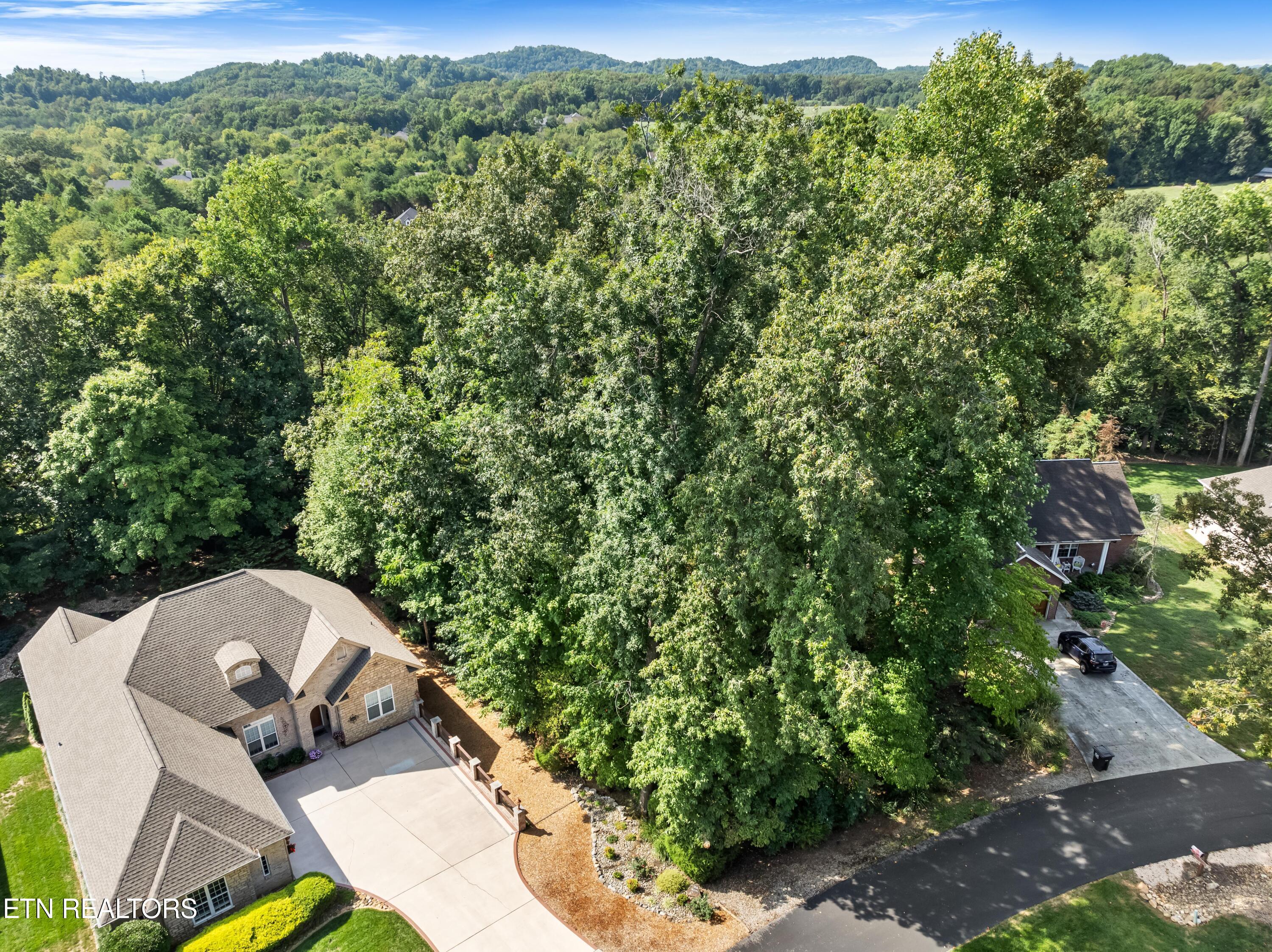 252 Mialaquo Circle Loudon TN 37774