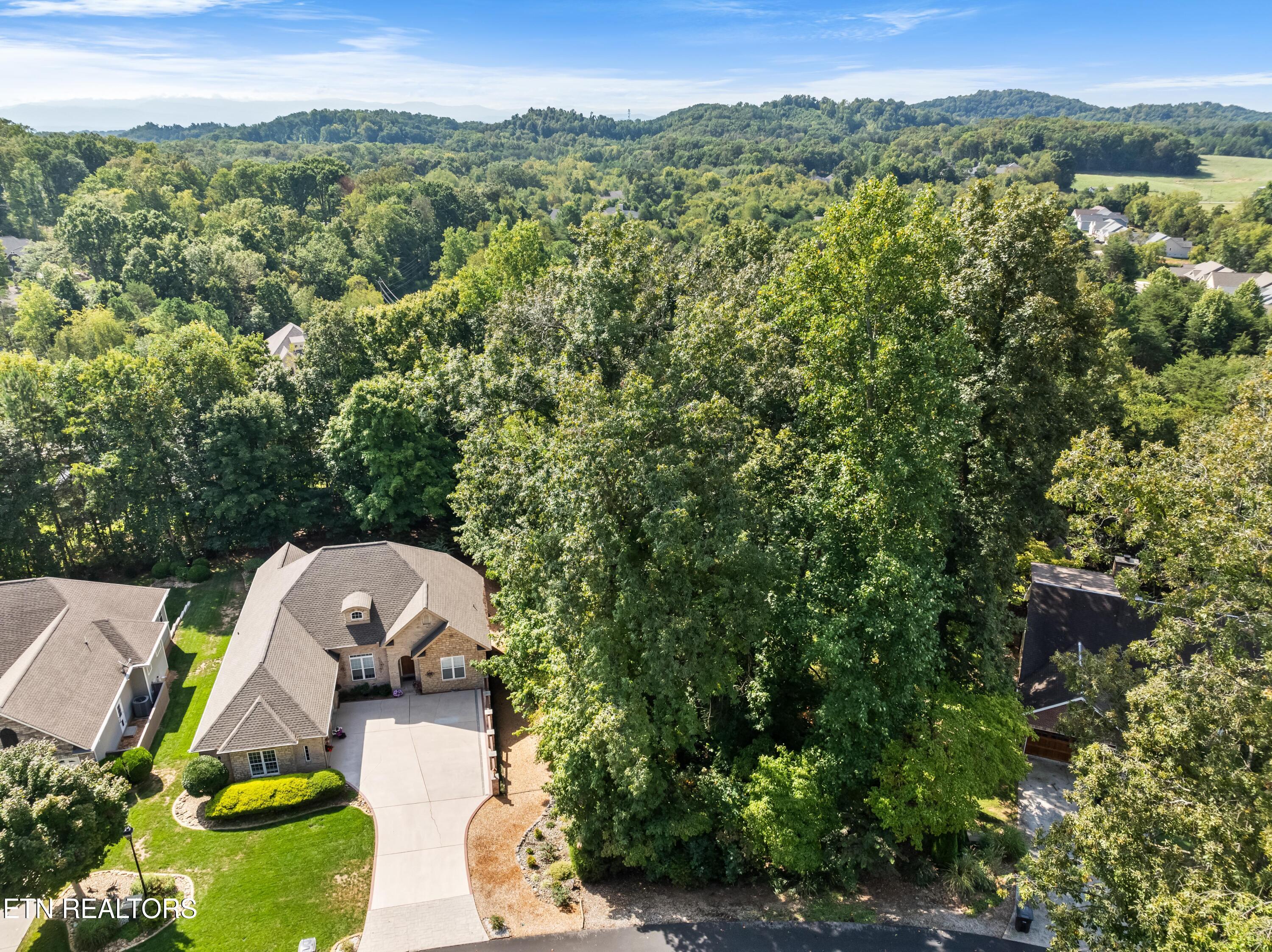 252 Mialaquo Circle Loudon TN 37774