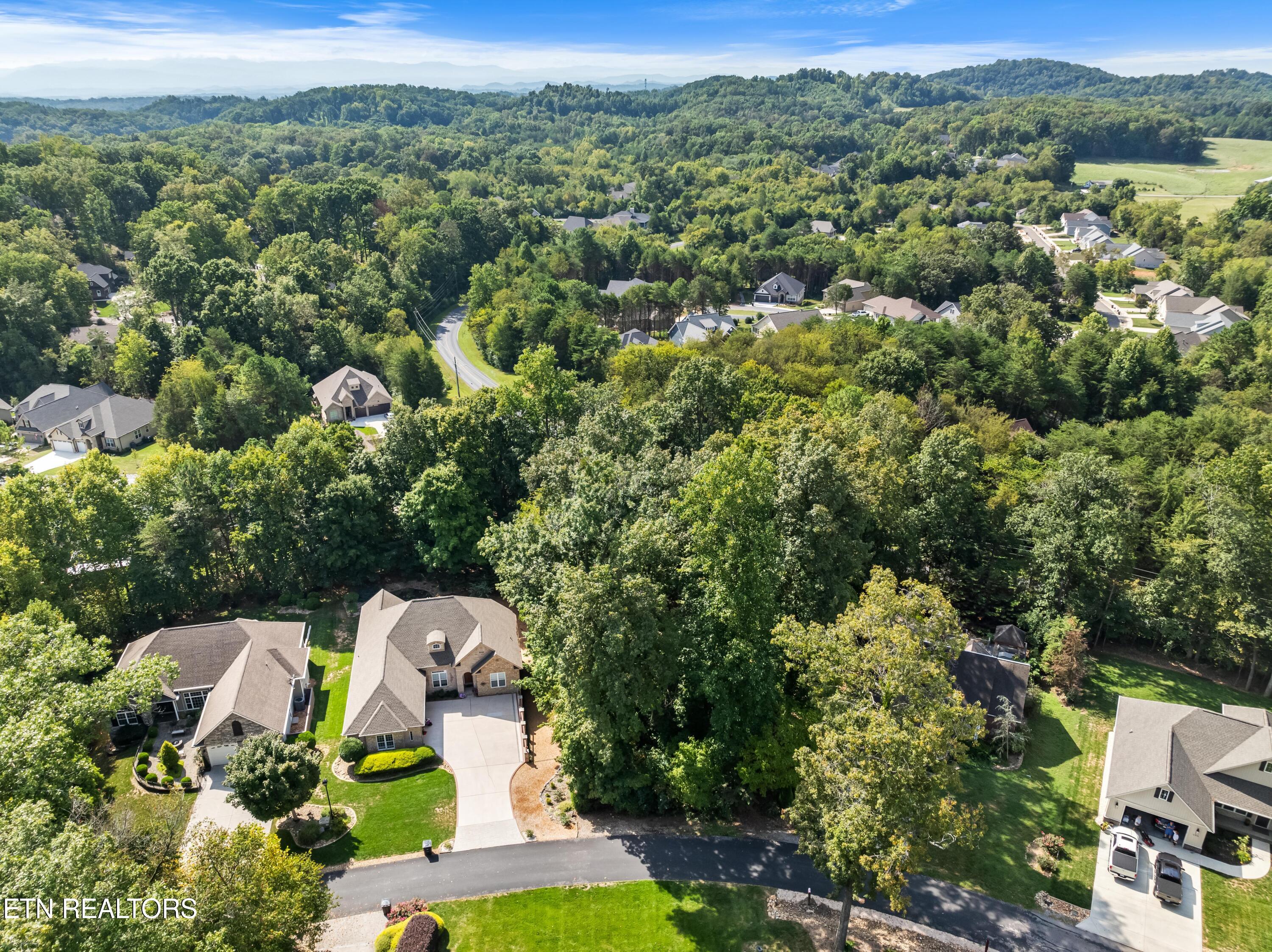 252 Mialaquo Circle Loudon TN 37774