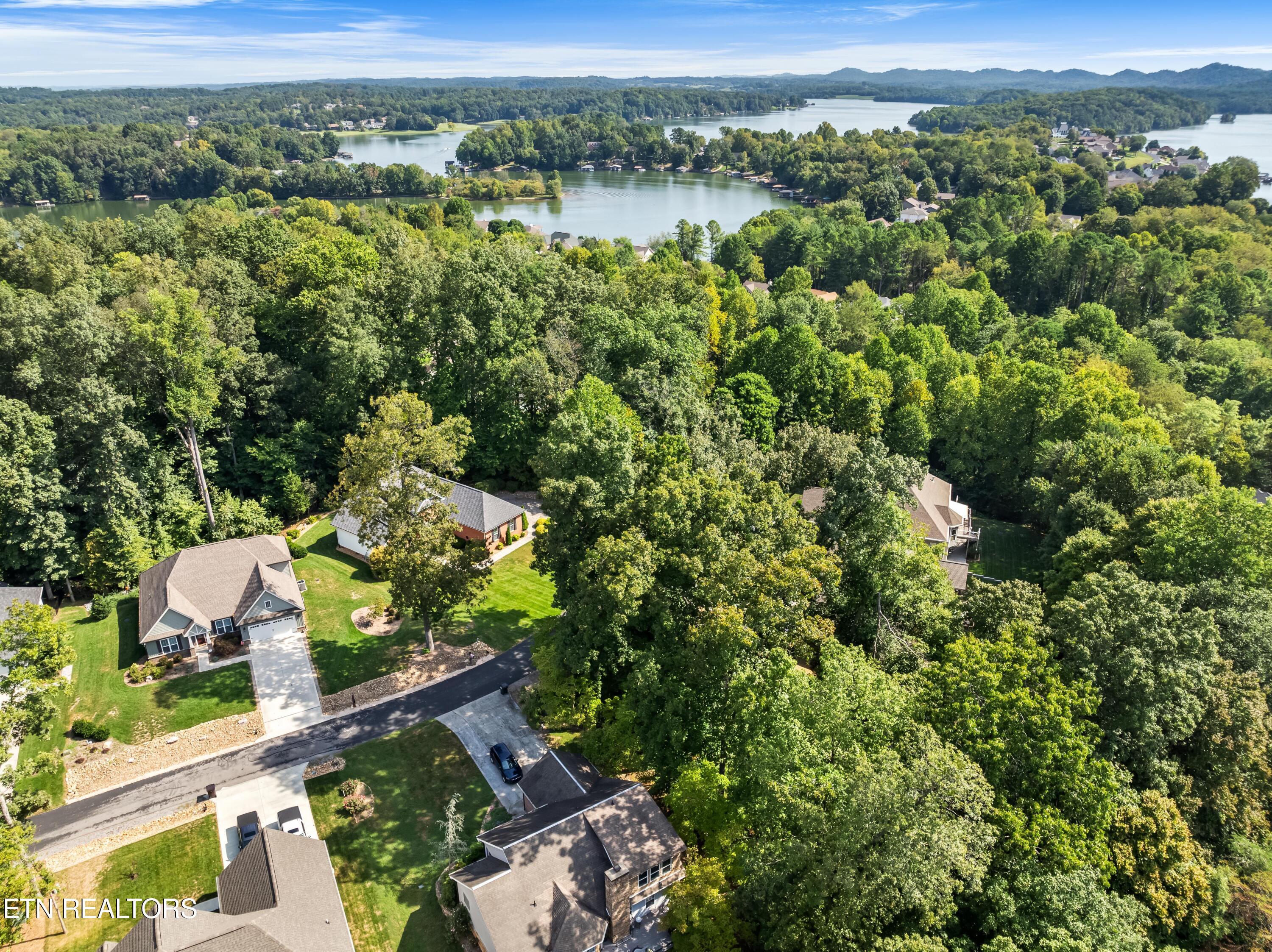 252 Mialaquo Circle Loudon TN 37774