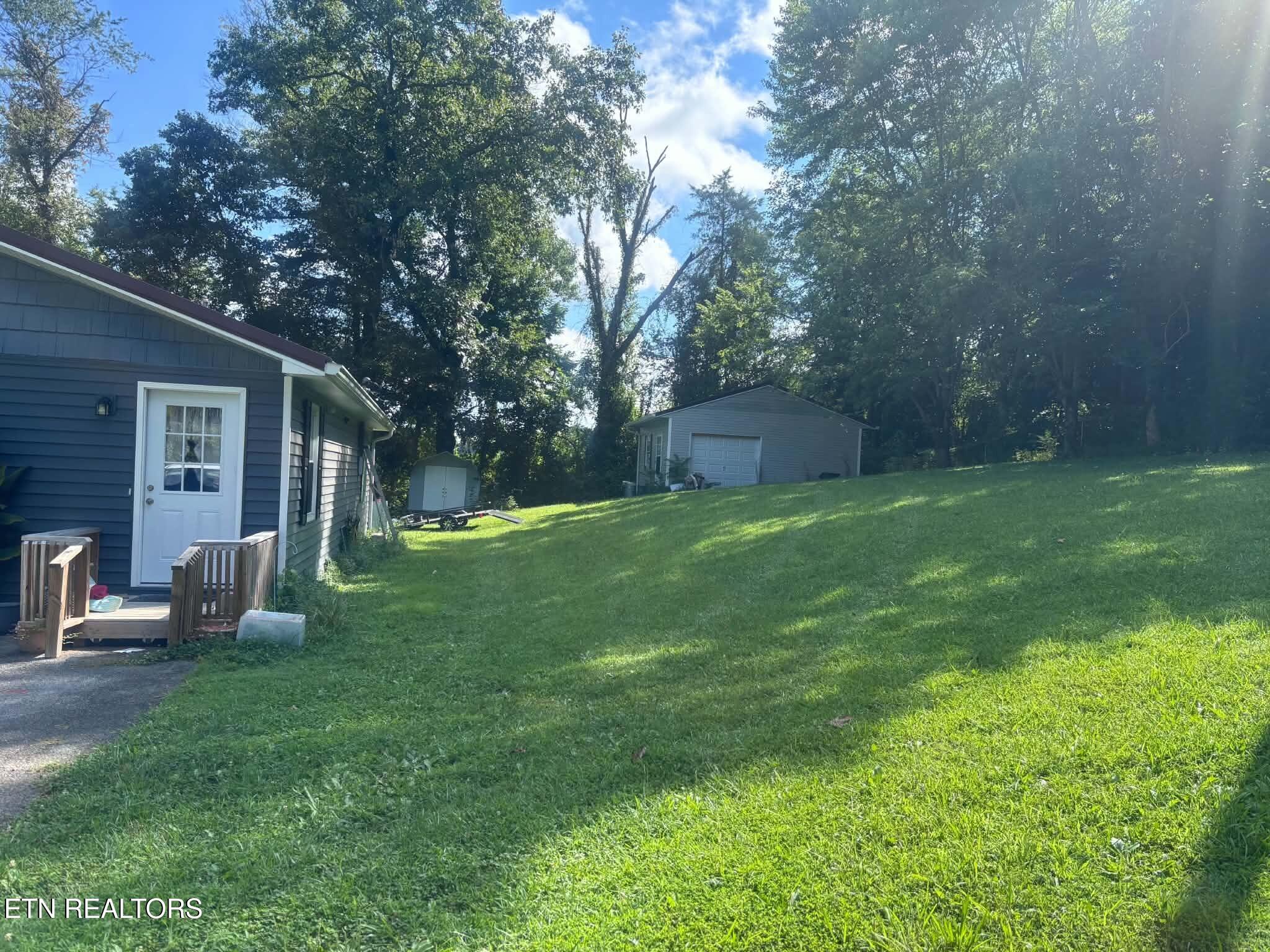501 Back Valley Road Speedwell TN 37870