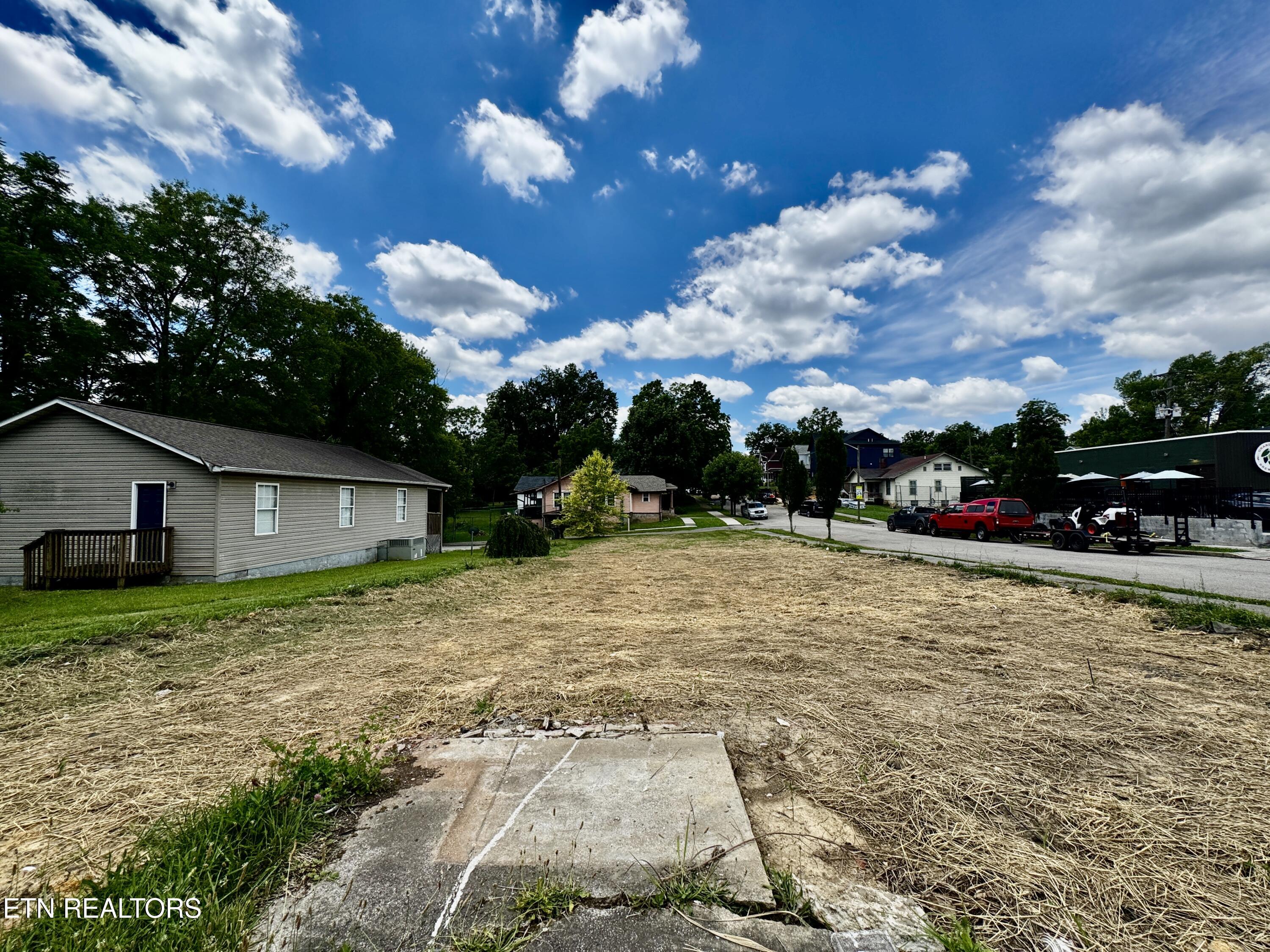 623 N Cherry Street Knoxville TN 37914