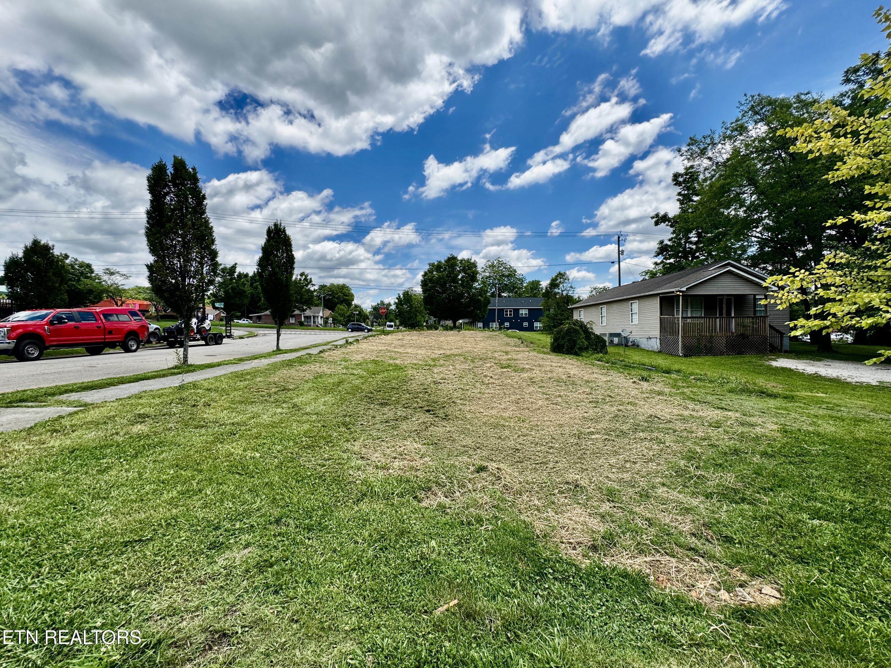 623 N Cherry Street Knoxville TN 37914