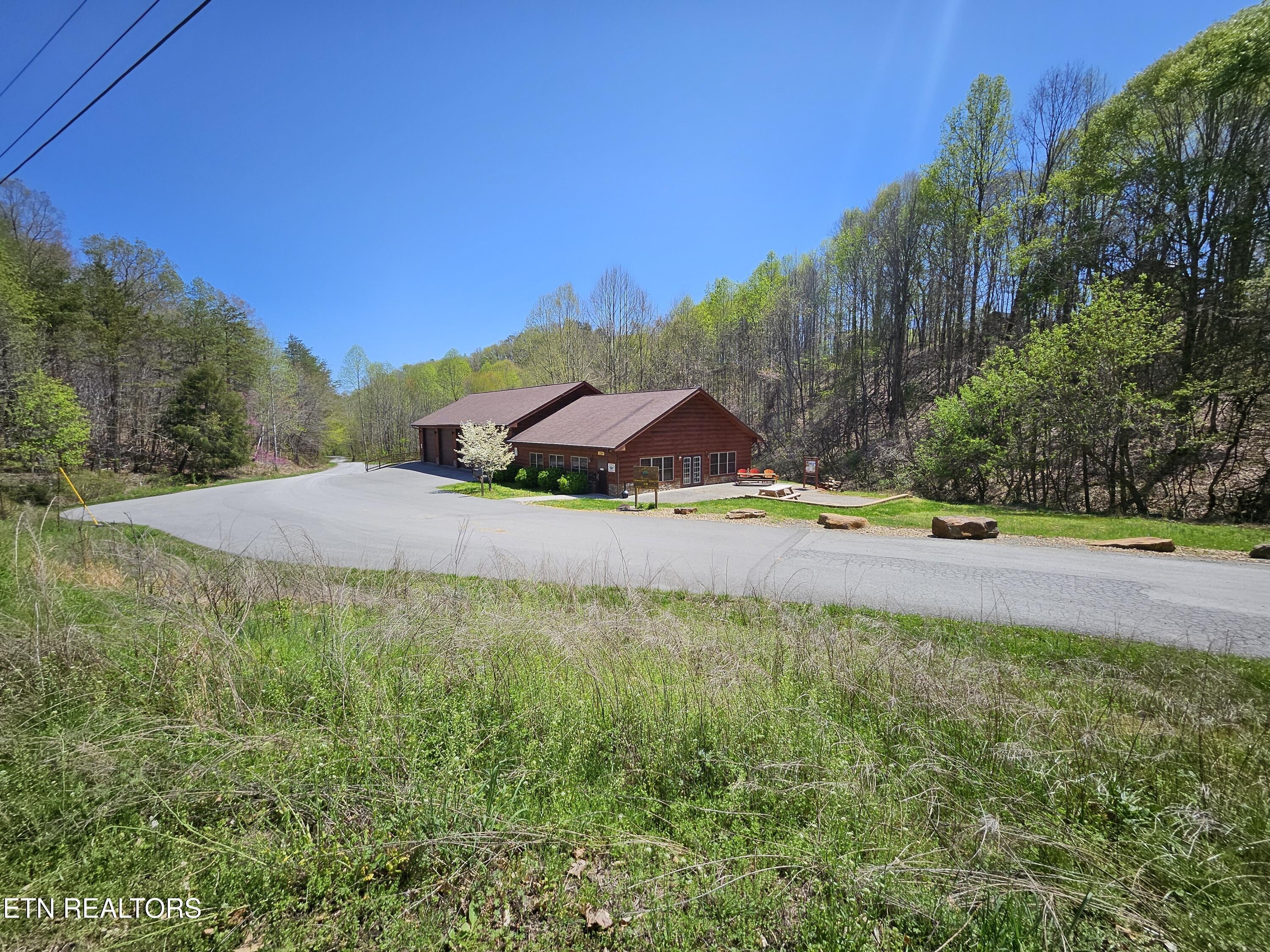 170 Bluff View Road New Tazewell TN 37825