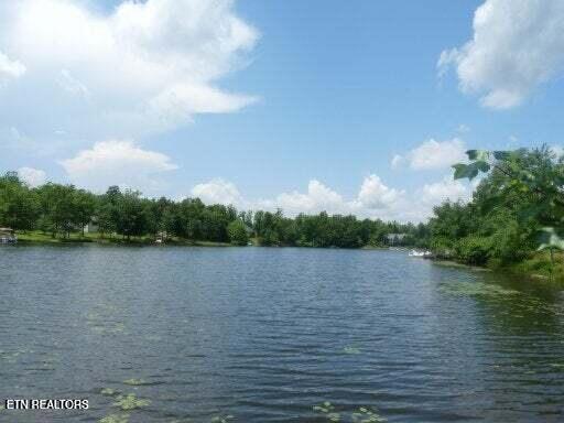 24 Otomi Circle Crossville TN 38572