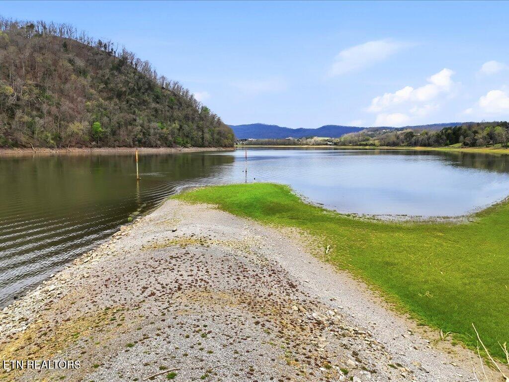 101 Riverfront Drive Rogersville TN 37857